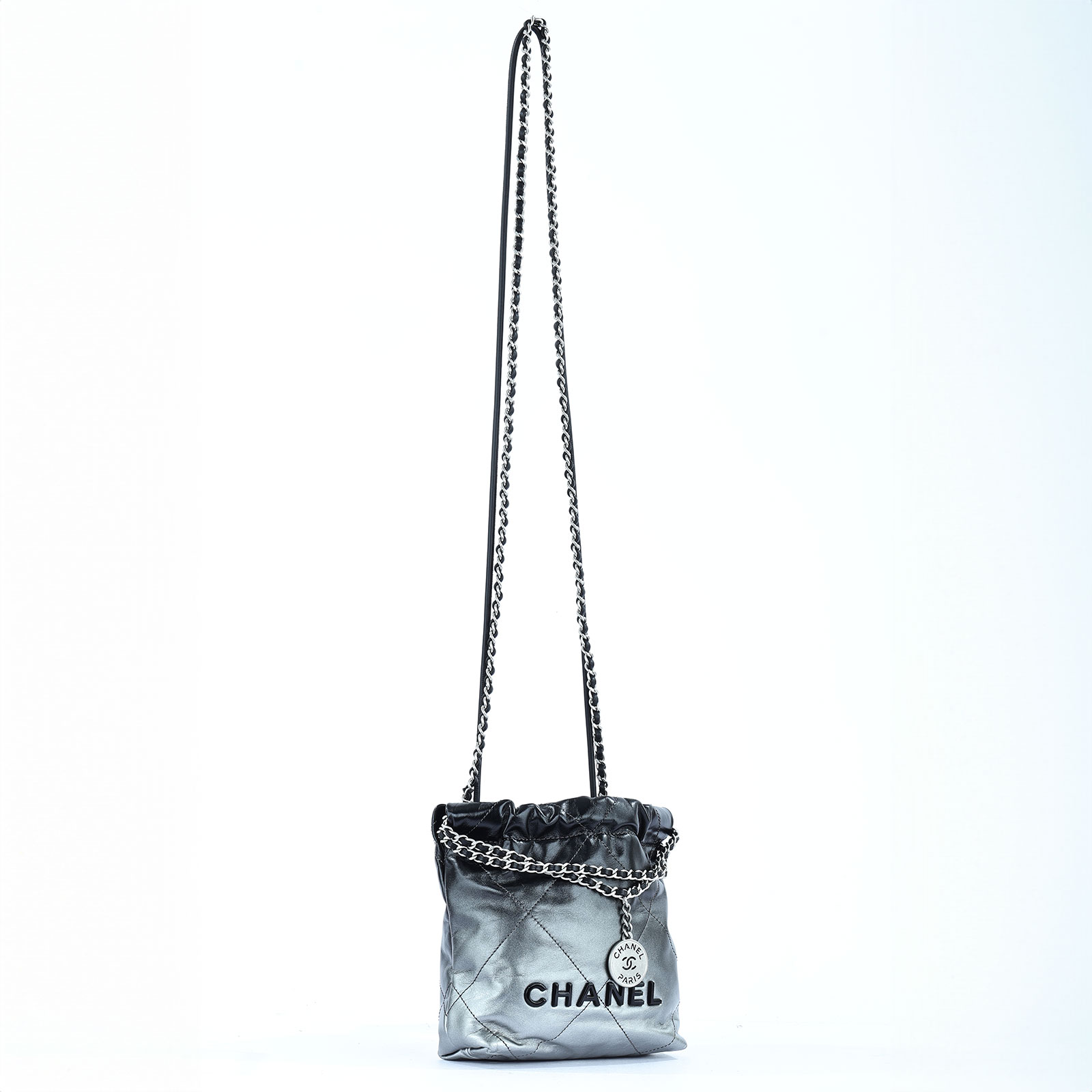 香奈兒 CHANEL 22 迷你 束口包  晶片款 黑銀漸層22 MINI 防塵袋/原廠盒子/購買證明影本