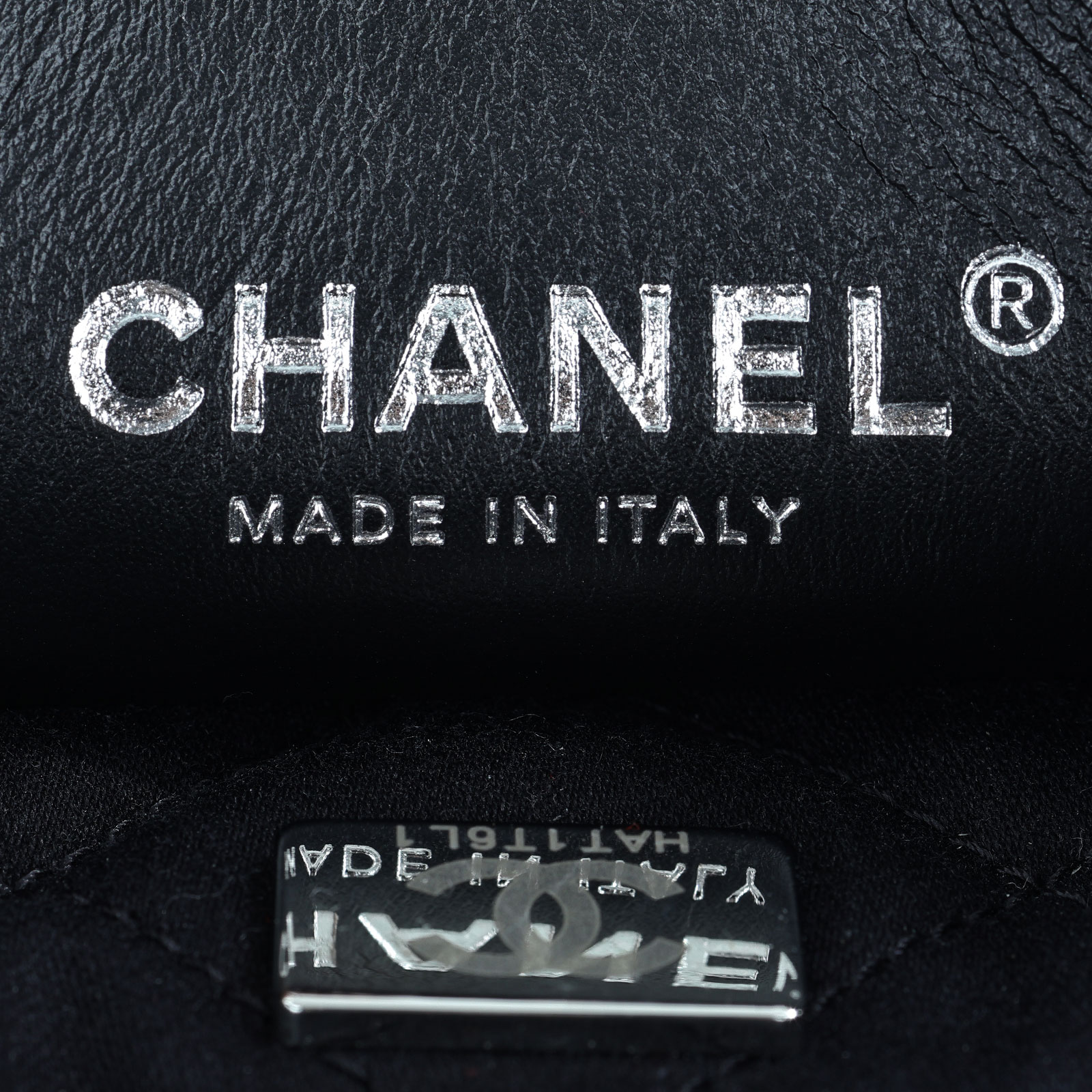 香奈兒 CHANEL 22 迷你 束口包  晶片款 黑銀漸層22 MINI 防塵袋/原廠盒子/購買證明影本