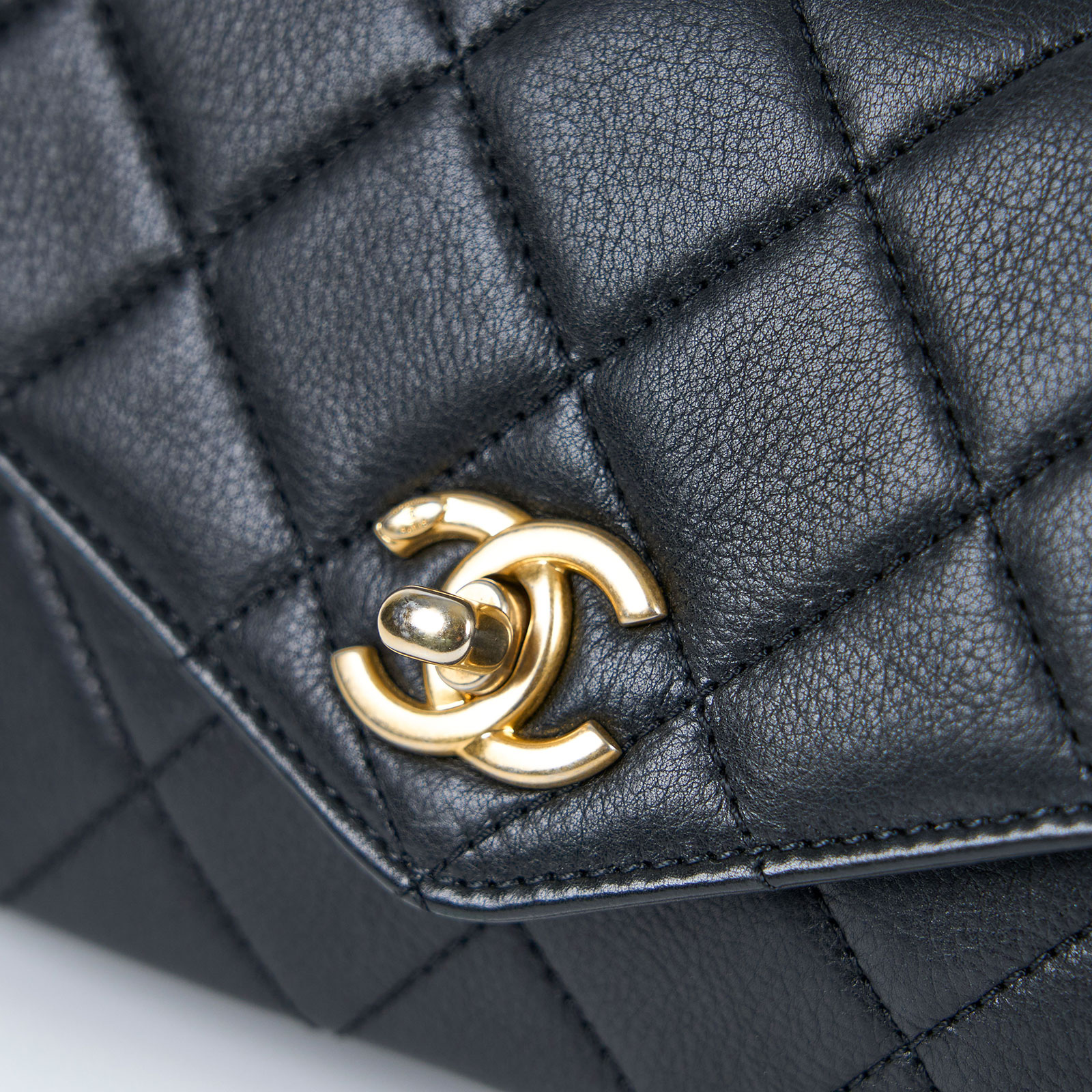 香奈兒 CHANEL 腰包 黑金  ☆27開黑金牛皮腰包 原廠盒子/防塵袋/保證卡