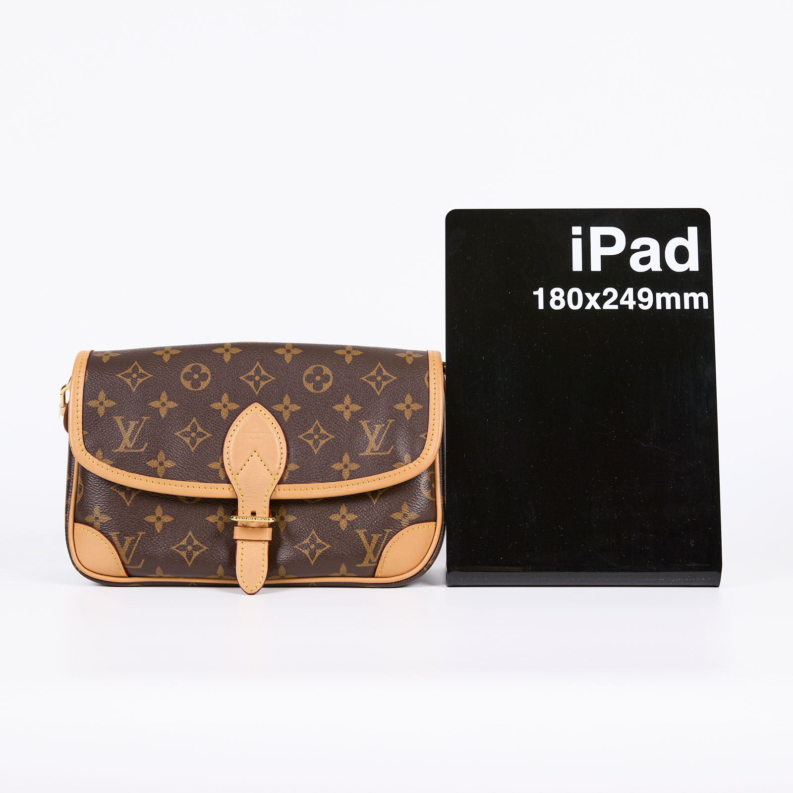 路易威登 LOUIS VUITTON Diane 腋下包法棍 單肩背包 經典帆布 M45985 晶片款 原花DIANE肩背包 背帶2