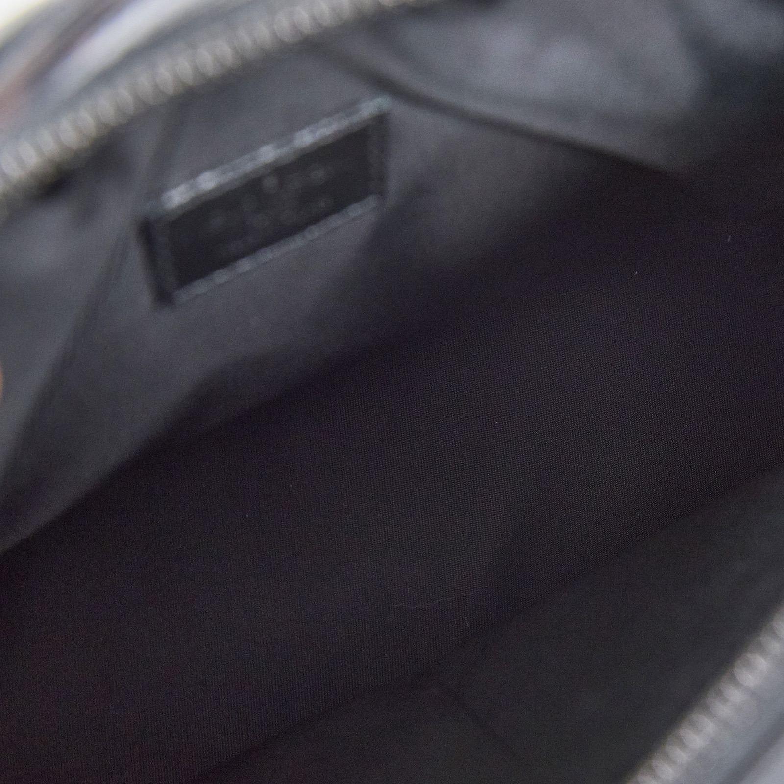 路易威登 LOUIS VUITTON Soft Trunk M56428 迷彩SOFT TRUNK 包 背帶