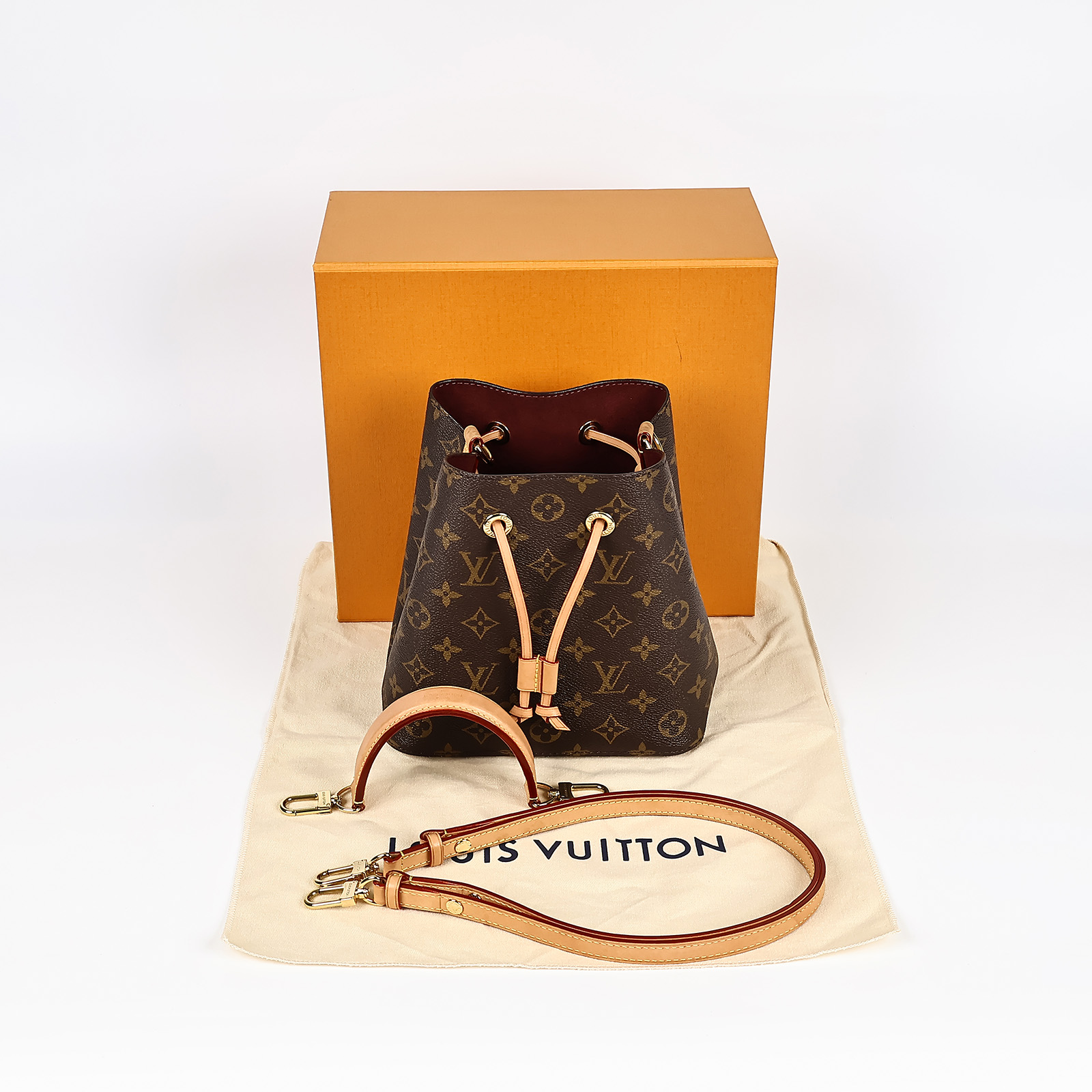 路易威登 LOUIS VUITTON Néonoé BB 經典帆布 束口水桶包 M46581 晶片款 原花Néonoé BB 水桶包 原廠盒子/背帶/防塵袋