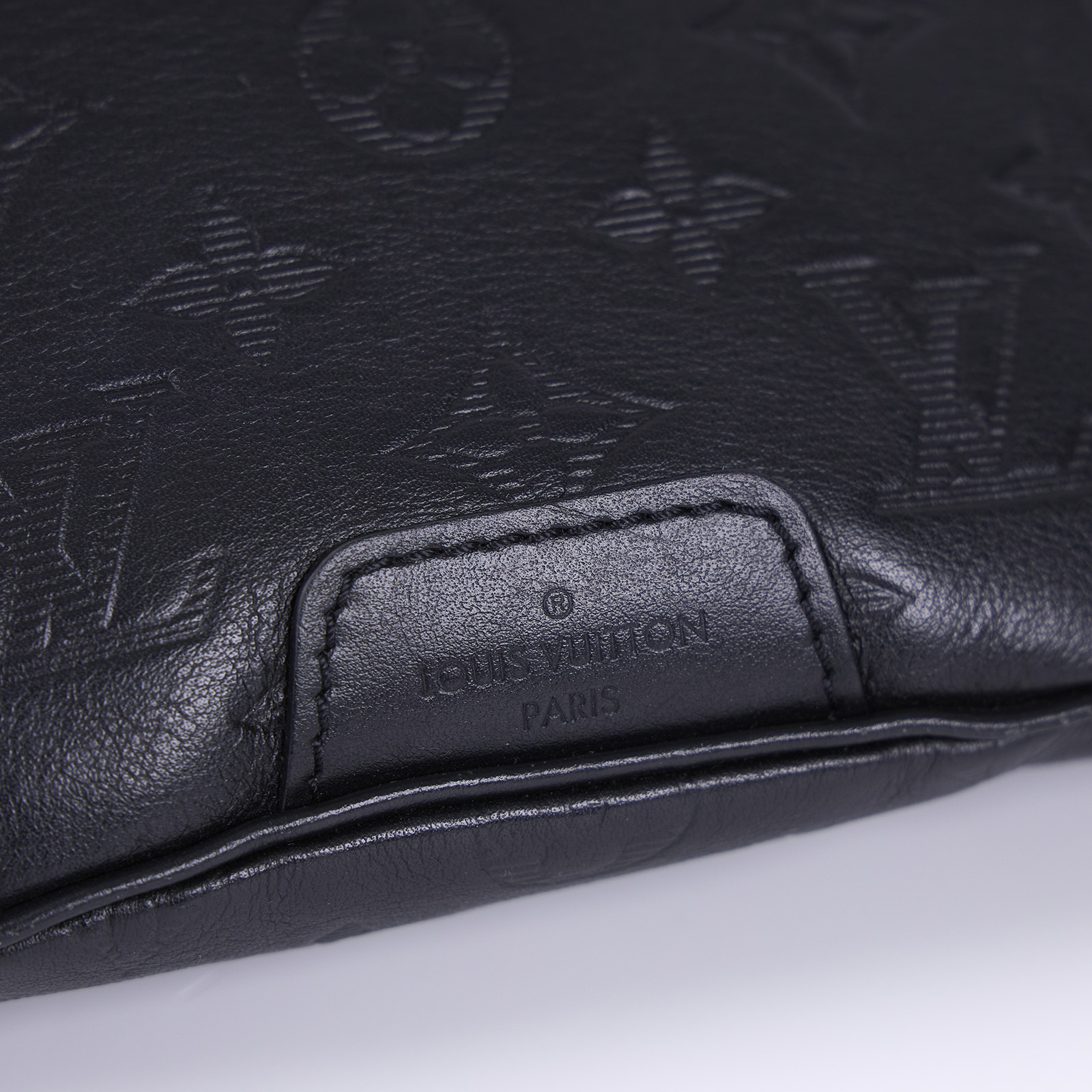 路易威登 LOUIS VUITTON Discovery PM 腰包 小牛皮 黑色 M46036 晶片款 黑原花DISCOVERY腰包 防塵袋