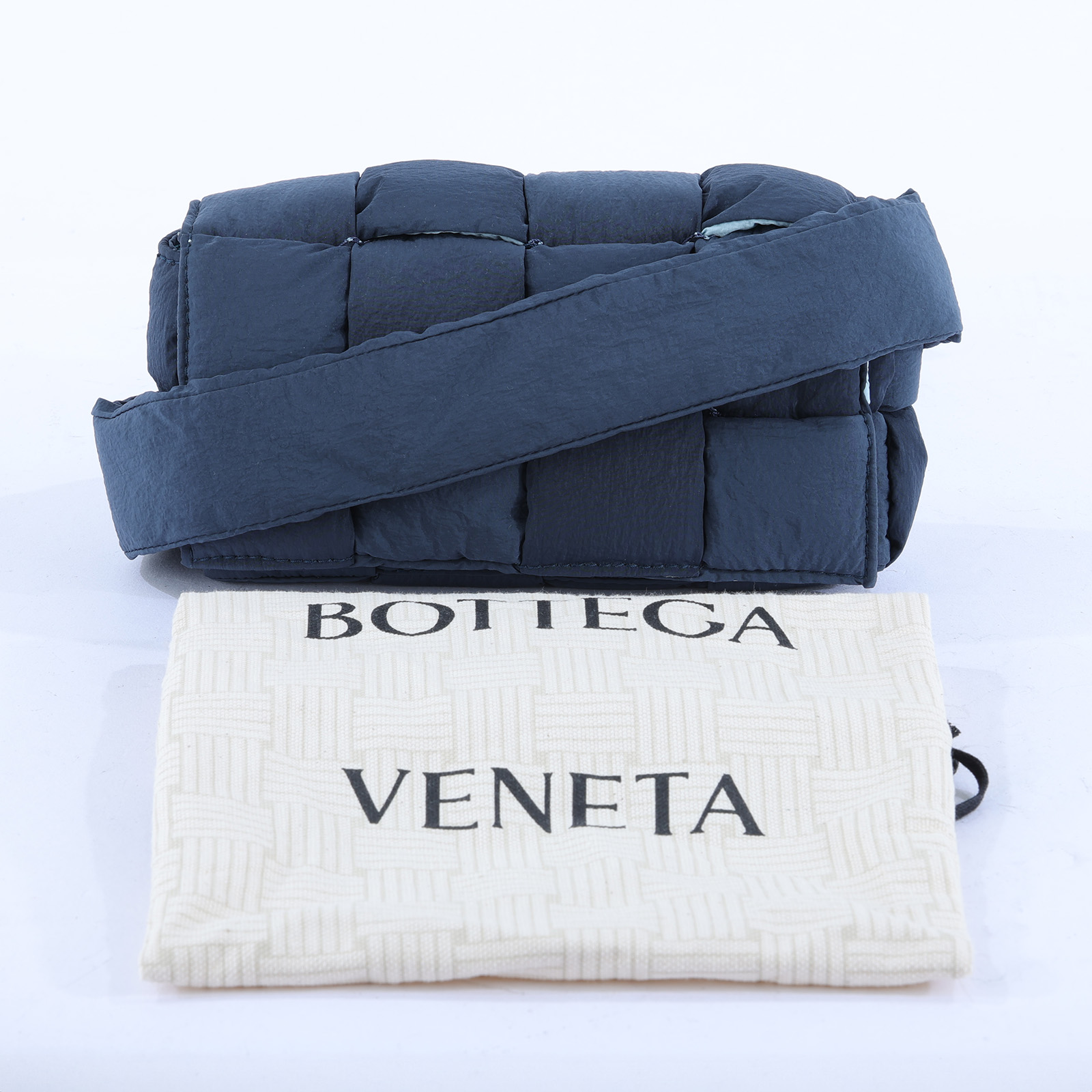 寶緹嘉 BOTTEGA VENETA Cassette 腰包  深藍尼龍CASSETTE 4X2 防塵袋