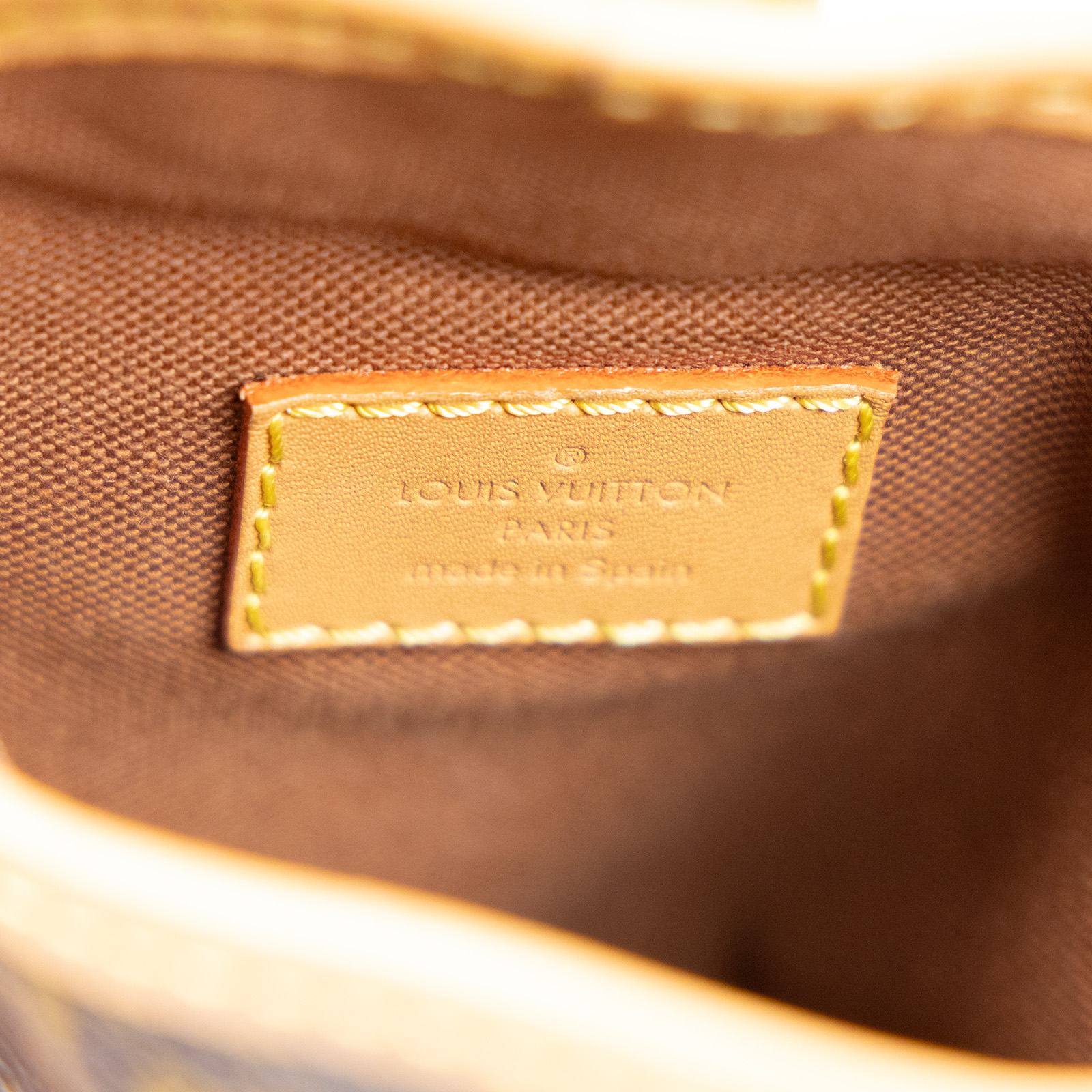 路易威登 LOUIS VUITTON Fold Me Pouch 隨身包 薯條包 M80874 晶片款  原廠盒子/購買證明影本/防塵袋/背帶