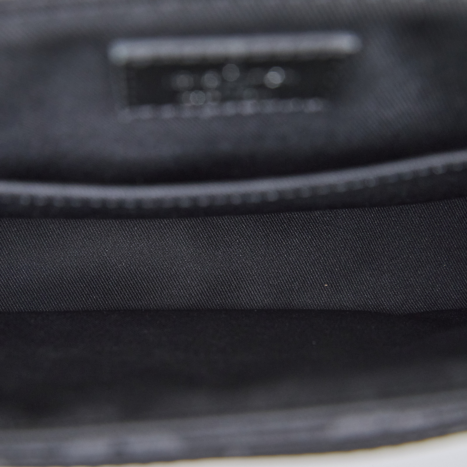 路易威登 LOUIS VUITTON District PM 肩背包 Eclipse帆布 黑色 M46255 晶片款 黑原花DISTRICT PM 防塵袋