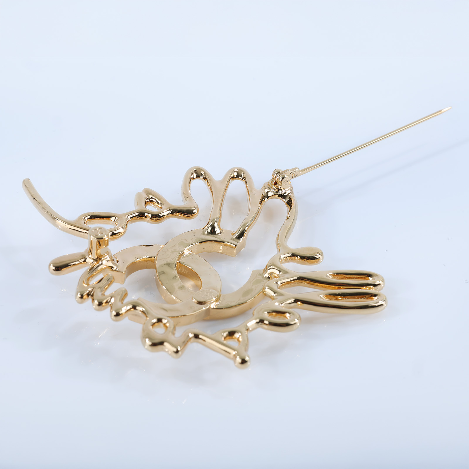 香奈兒 CHANEL 胸針 飾品 ABD431I24/S 水鑽LOGO金框胸針 原廠盒子