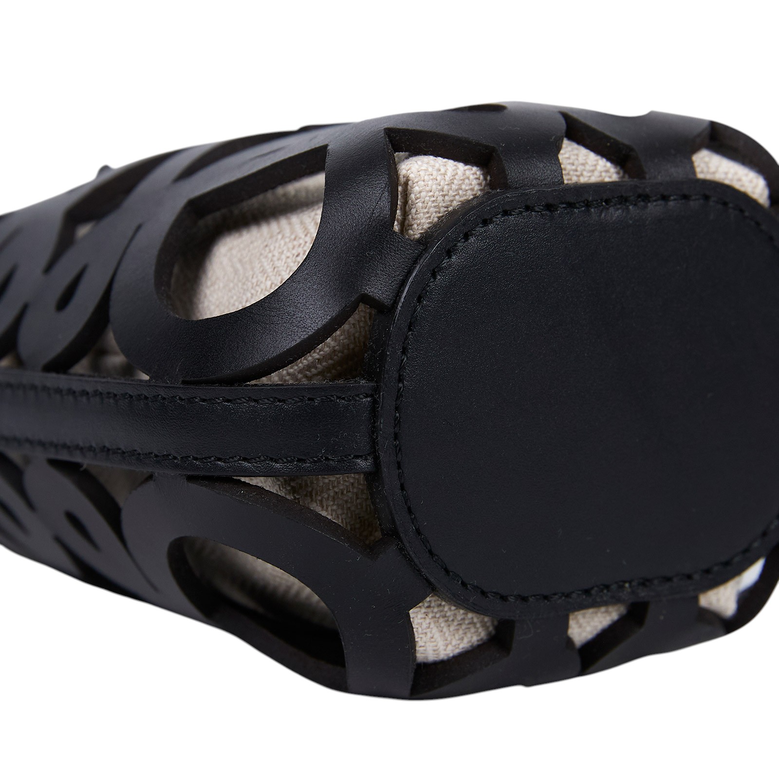 羅意威 LOEWE Anagram Cutout Pocket 水桶包 C922Y62X07 黑Anagram Cutout Pocket 肩背包 防塵袋