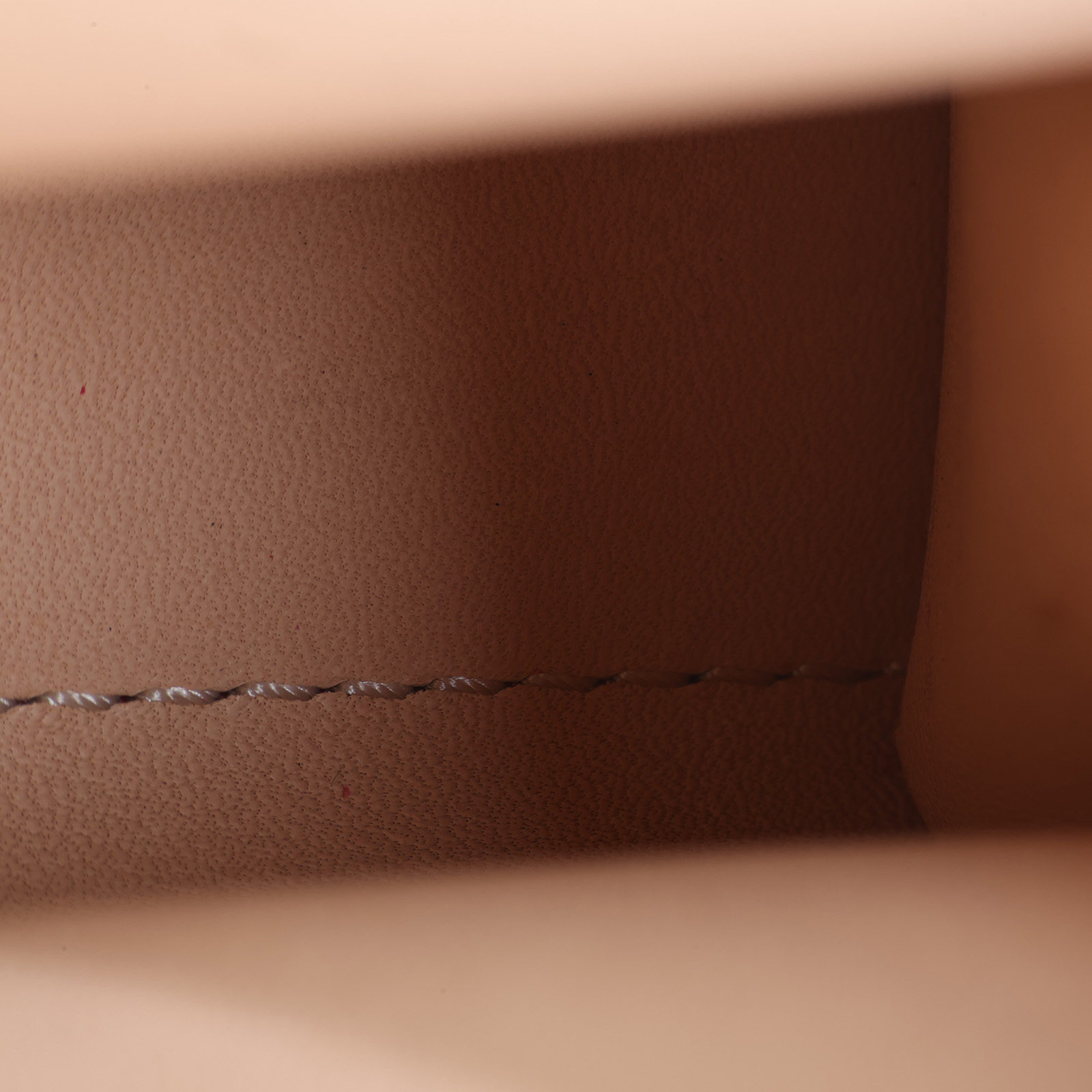 德爾沃 DELVAUX  Brillant 迷你吊飾  桃紅Brillant吊飾 無附屬品