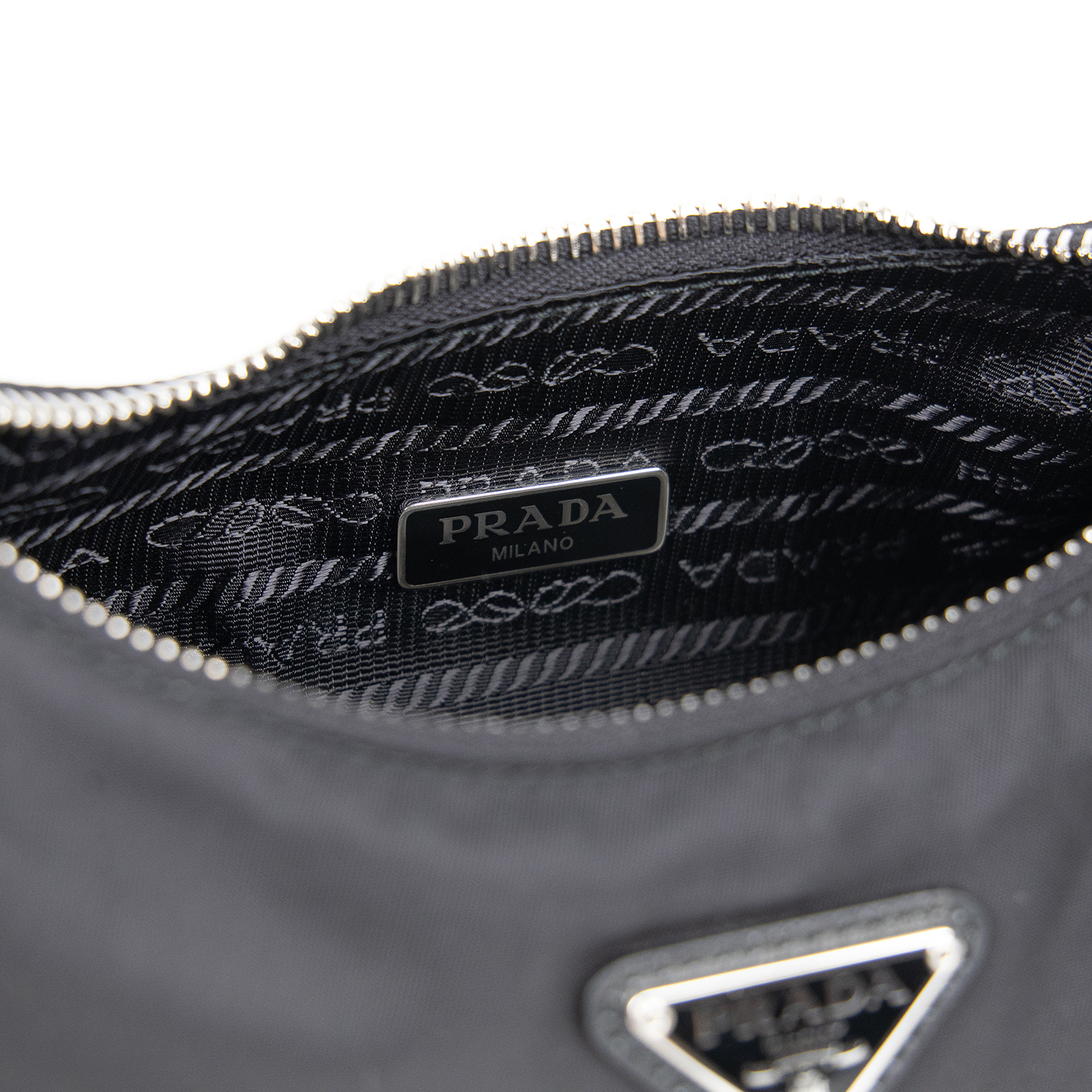 普拉達 PRADA Re-Edition 2005 Re-Nylon 手袋 1BH204_R064 黑銀三合一尼龍肩背包 防塵袋/保證卡/背帶/內袋