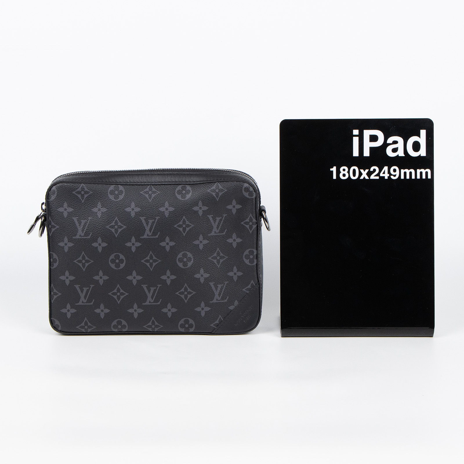 路易威登 LOUIS VUITTON Trio 郵差包 Eclipse帆布 黑色 灰色 M69443 晶片款  購買證明影本/原廠盒子/內袋 /背帶