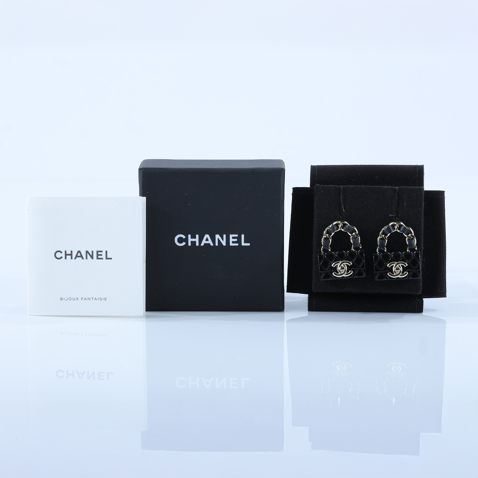 香奈兒 CHANEL 手提包造型 耳環 黑色 B23C 黑包包耳環 原廠盒子/防塵袋