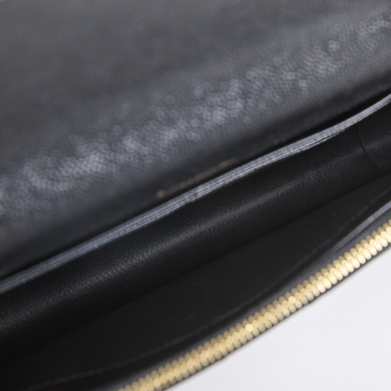 聖羅蘭 YSL SAINT LAURENT 山形紋 鏈袋 信封包 金扣 393953BOW01 黑金魚子醬WOC 原廠盒子/防塵袋/購買明細