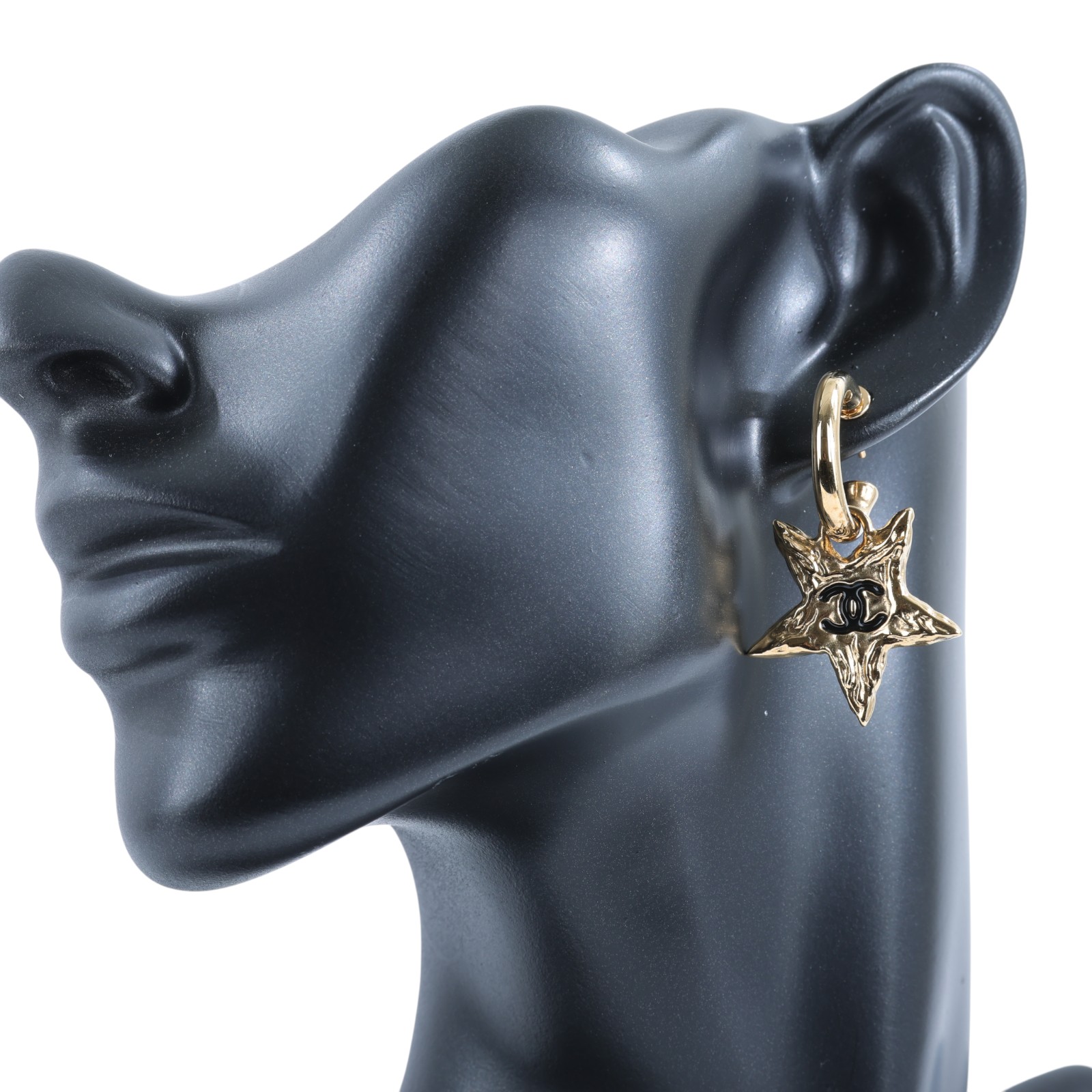 香奈兒 CHANEL CC LOGO 耳環 耳釘 B24//P 金色星星耳環 原廠盒子/內襯