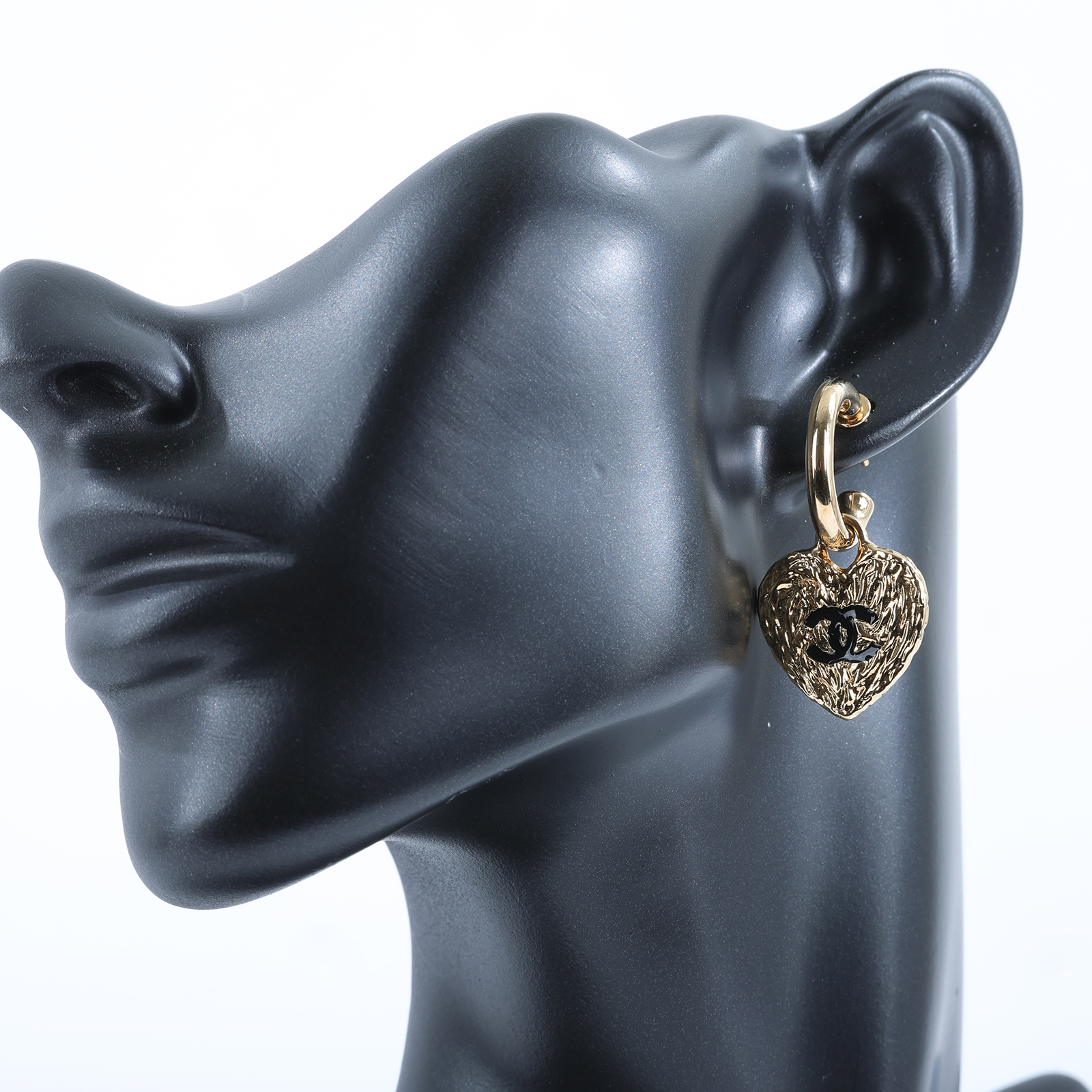 香奈兒 CHANEL CC LOGO 耳環 耳釘 B24//P 金色星星耳環 原廠盒子/內襯