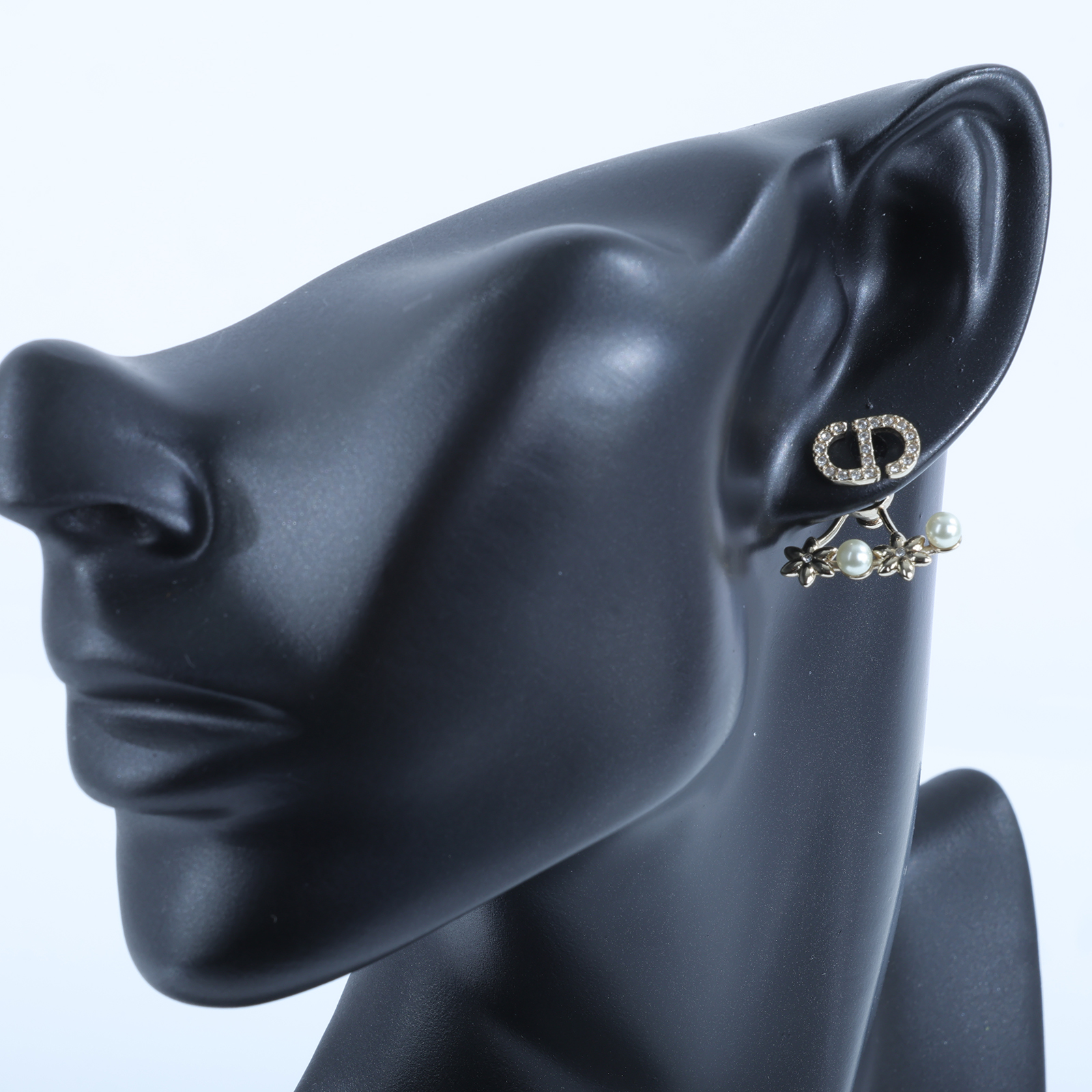 迪奧 CHRISTIAN DIOR Petit CD Daisy 耳釘 E4380WOMCY_D03S 金色水鑽CD耳環 原廠盒子/防塵袋