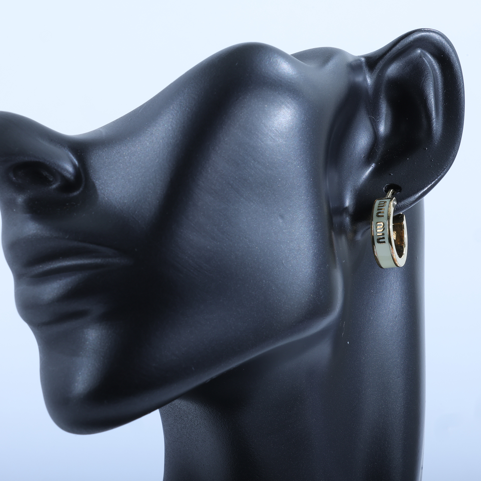 繆繆 MIU MIU 搪瓷 金屬 耳環 5IO103_2F6T 白金LOGO耳環 原廠盒子/保卡