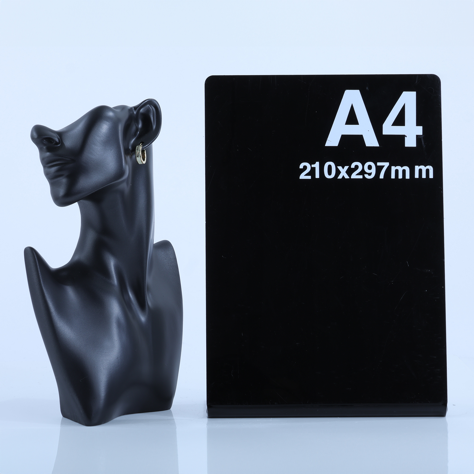 繆繆 MIU MIU 搪瓷 金屬 耳環 5IO103_2F6T 白金LOGO耳環 原廠盒子/保卡