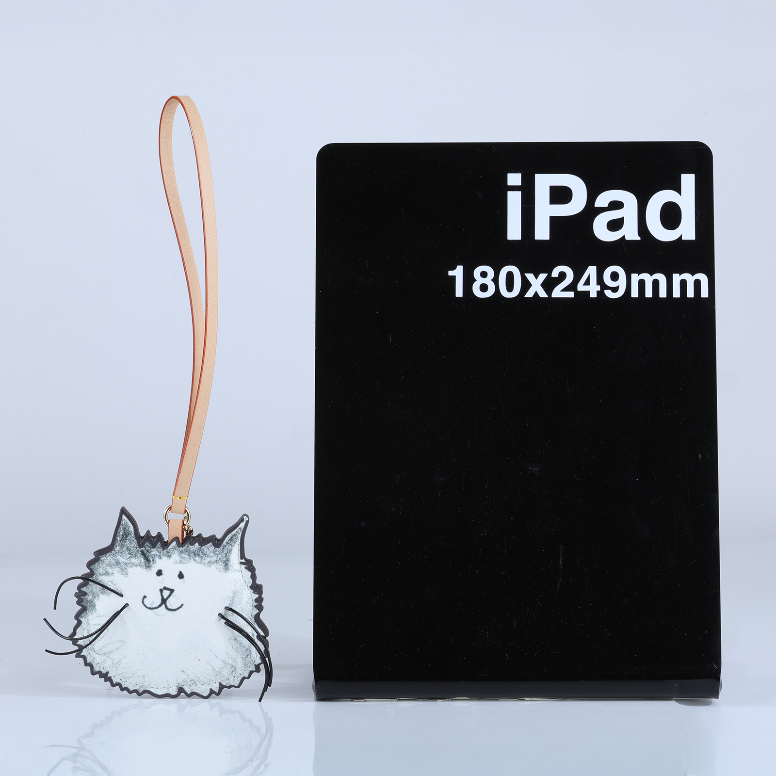 路易威登 LOUIS VUITTON LV Cat 手袋吊飾 包掛 M02944 LV Cat 手袋吊飾 原廠盒子/防塵袋