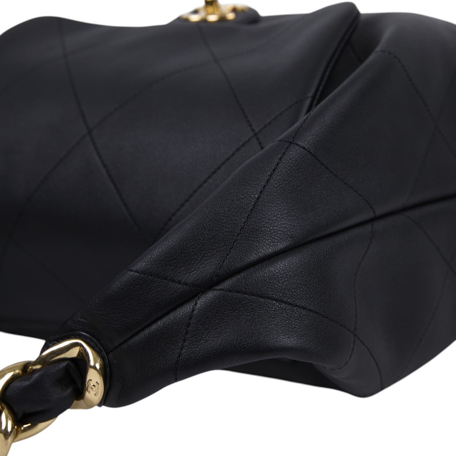 香奈兒 CHANEL 流浪包 Ｍaxi Hobo Bag 超大型 肩背包 AS5838 晶片款 黑牛皮超大型流浪包 原廠盒子/防塵袋/購買證明