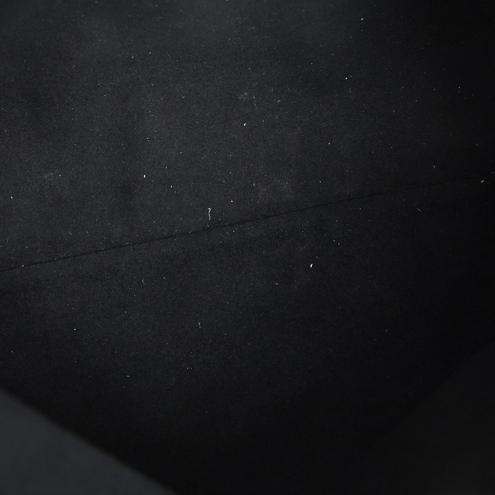 路易威登 LOUIS VUITTON CarryAll Cargo Vibe PM 手提包 黑色 M24861 晶片款  鏈帶/背帶 /吊牌/防塵袋