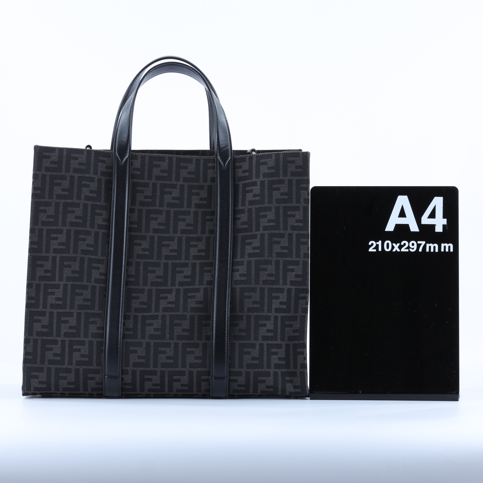 芬迪 FENDI Jacquard FF 手提包 肩背包 7VA390AG0M 灰黑FF大托特包 2WAY 防塵袋