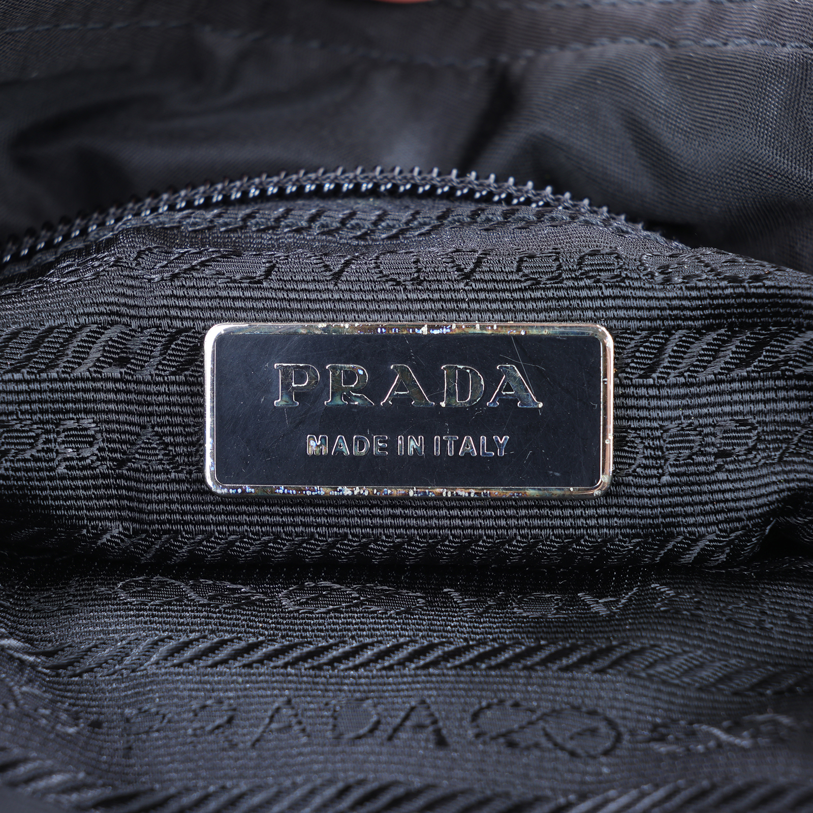 普拉達 PRADA Tessuto Nylon 肩背包 手提包 VA0269_064 黑單肩包 防塵袋/保證卡