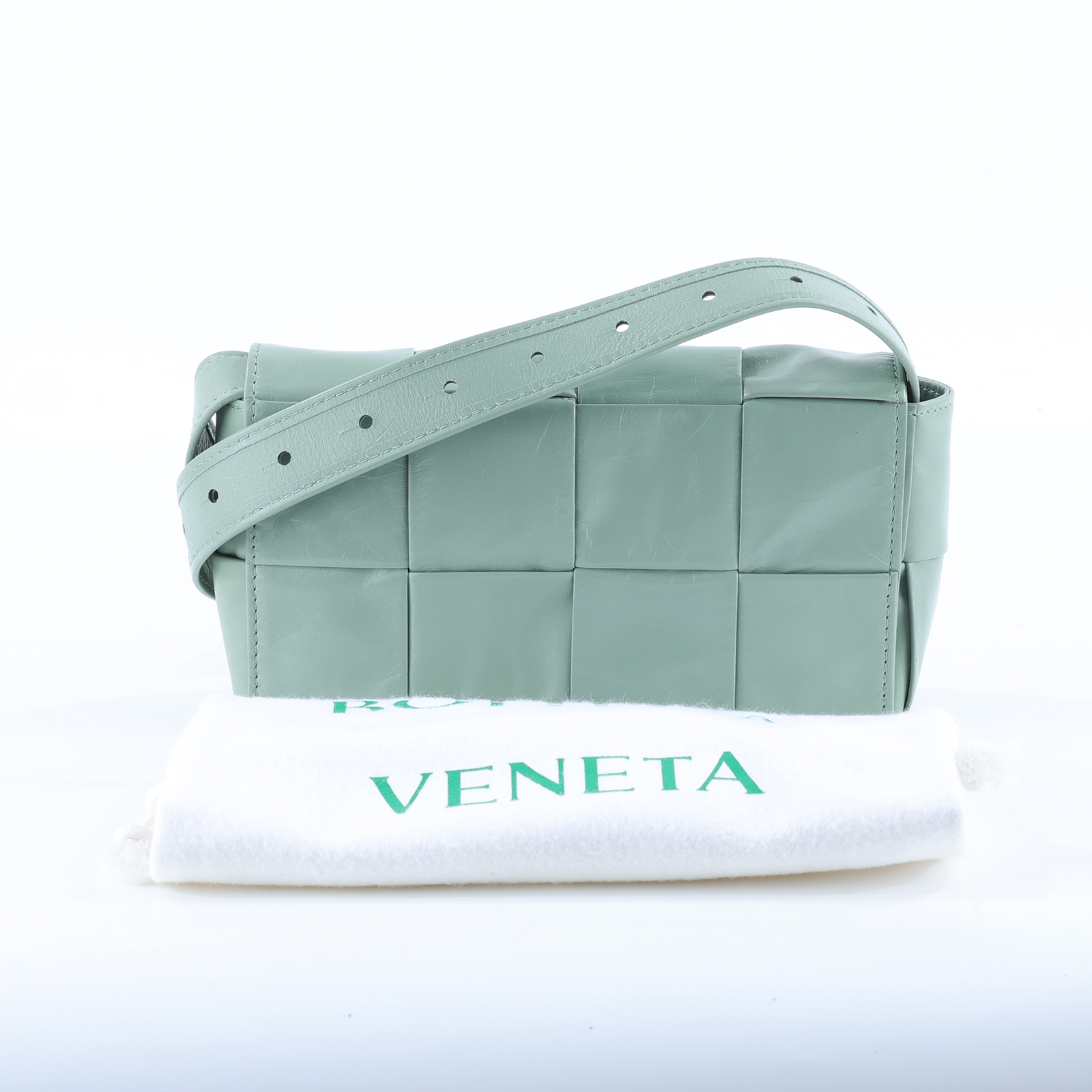 寶緹嘉 BOTTEGA VENETA Cassette 方形編織 腰包  淺綠CASSETTE 4X2 防塵袋