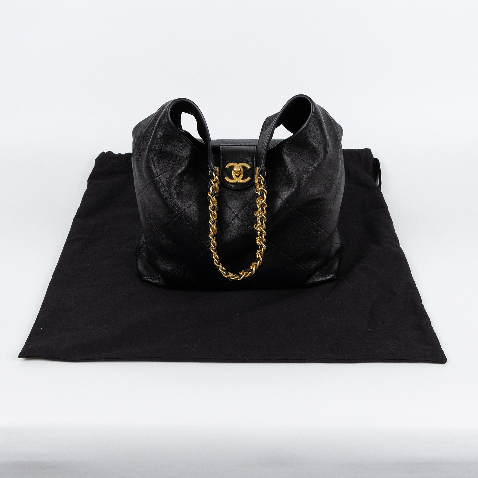 香奈兒 CHANEL Hobo 流浪包 肩背包 腋下包 AS5425 晶片款 黑羊金釦Hobo肩背包 防塵袋