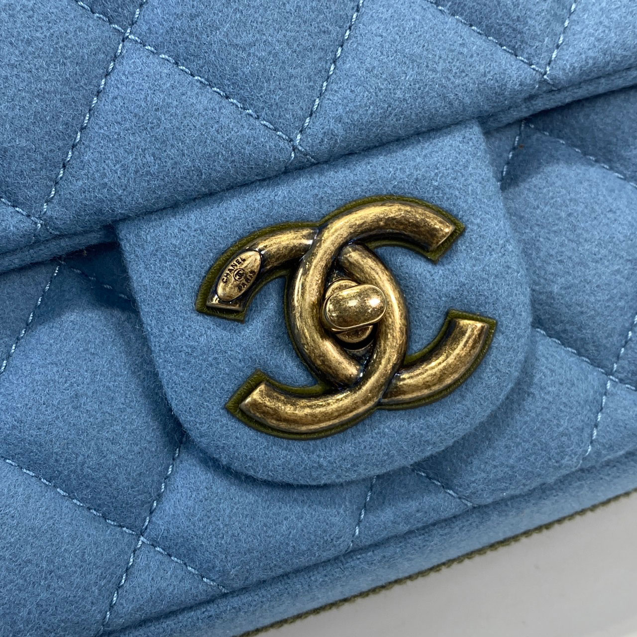 肌触り最高♪【CHANEL】プレード＆ポーチ 游泳套组- 聚碳酸酯、硅树脂与聚酯纤维, 黑与白— 精品| CHANEL