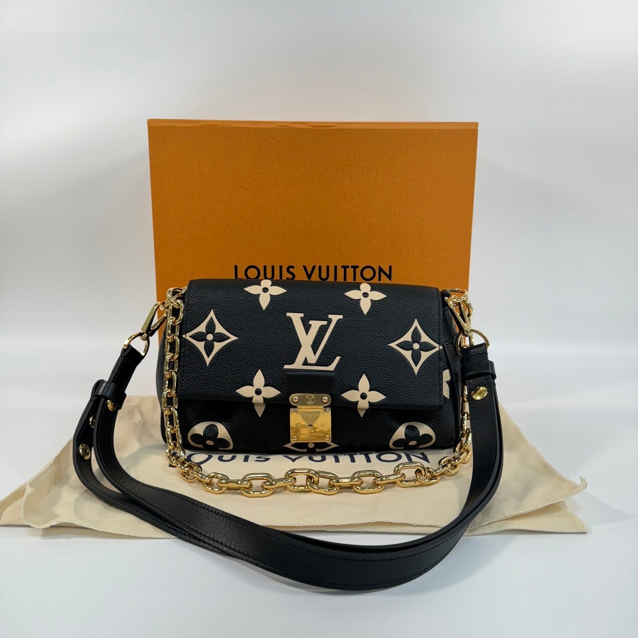 路易威登 LOUIS VUITTON Favorite 長型 肩背包 柔軟粒面皮革 黑色 米白色 M45859 晶片款 黑原花FAVORITE 原廠盒子/防塵袋