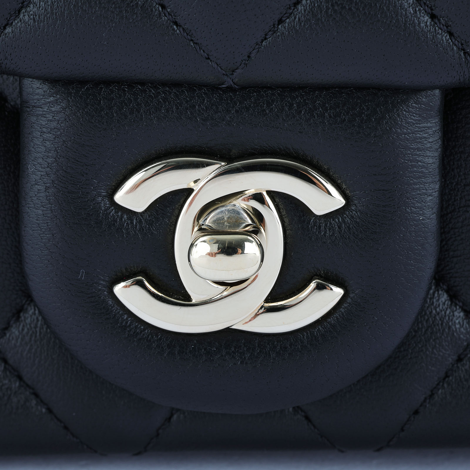 香奈兒CHANEL 方胖包金球肩背包晶片款黑足球金球方胖防塵袋/原廠