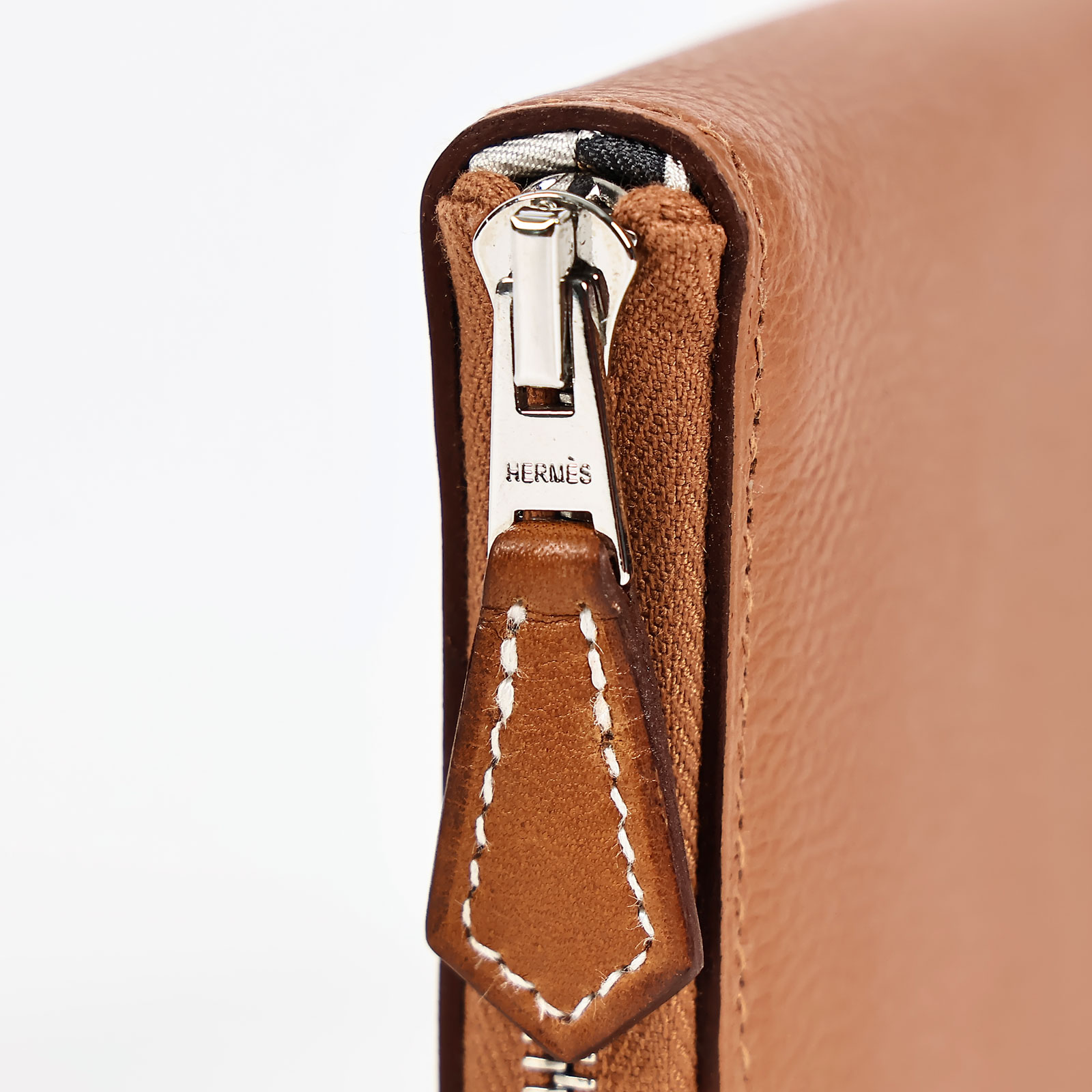 愛馬仕 Hermès Silk'In 拉鍊 絲巾 短夾 錢包 SILK W刻 金棕絲巾短夾 原廠盒子
