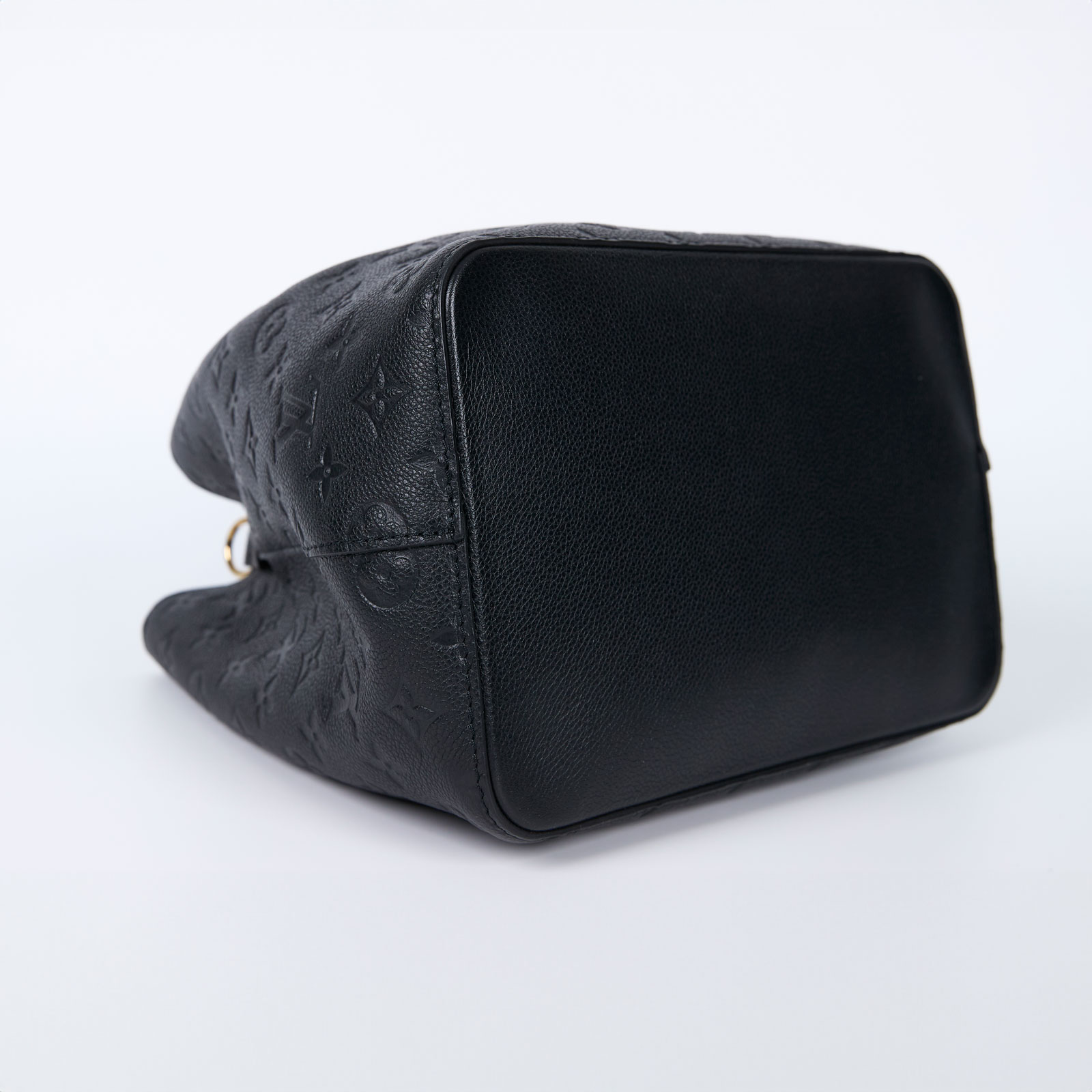 路易威登 LOUIS VUITTON NéoNoé MM 黑色 粒面壓花牛皮 束口水桶包 M45256 晶片款 黑NéoNoé MM 防塵袋