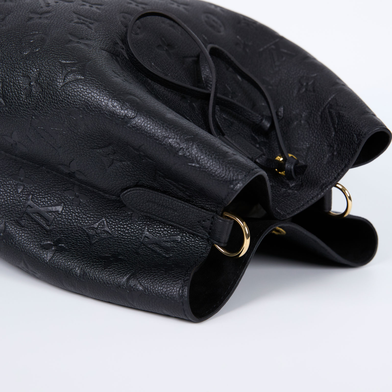 路易威登 LOUIS VUITTON NéoNoé MM 黑色 粒面壓花牛皮 束口水桶包 M45256 晶片款 黑NéoNoé MM 防塵袋