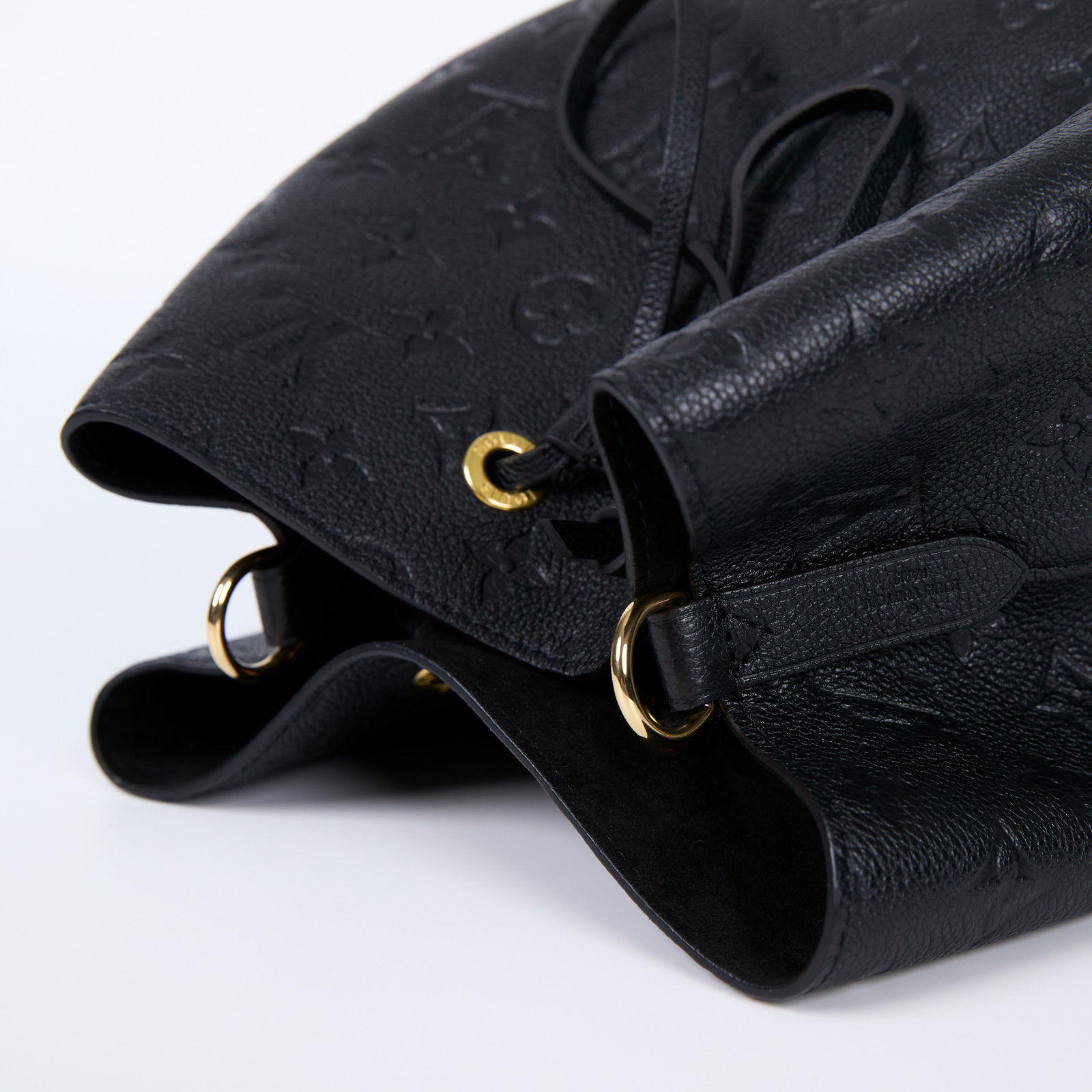 路易威登 LOUIS VUITTON NéoNoé MM 黑色 粒面壓花牛皮 束口水桶包 M45256 晶片款 黑NéoNoé MM 防塵袋