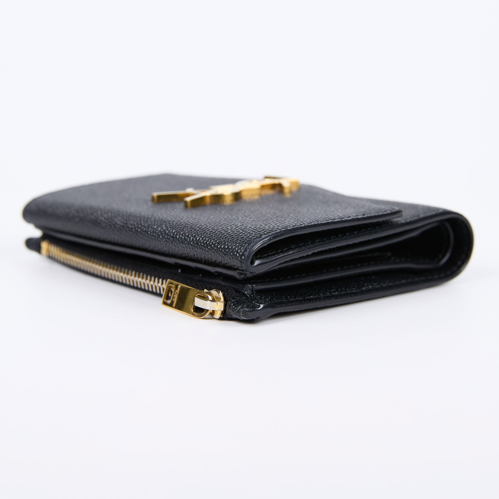 聖羅蘭 YSL SAINT LAURENT Uptown 粒面壓紋皮革小型 錢包 5822961GF0J 黑三折短夾 原廠盒子/防塵袋
