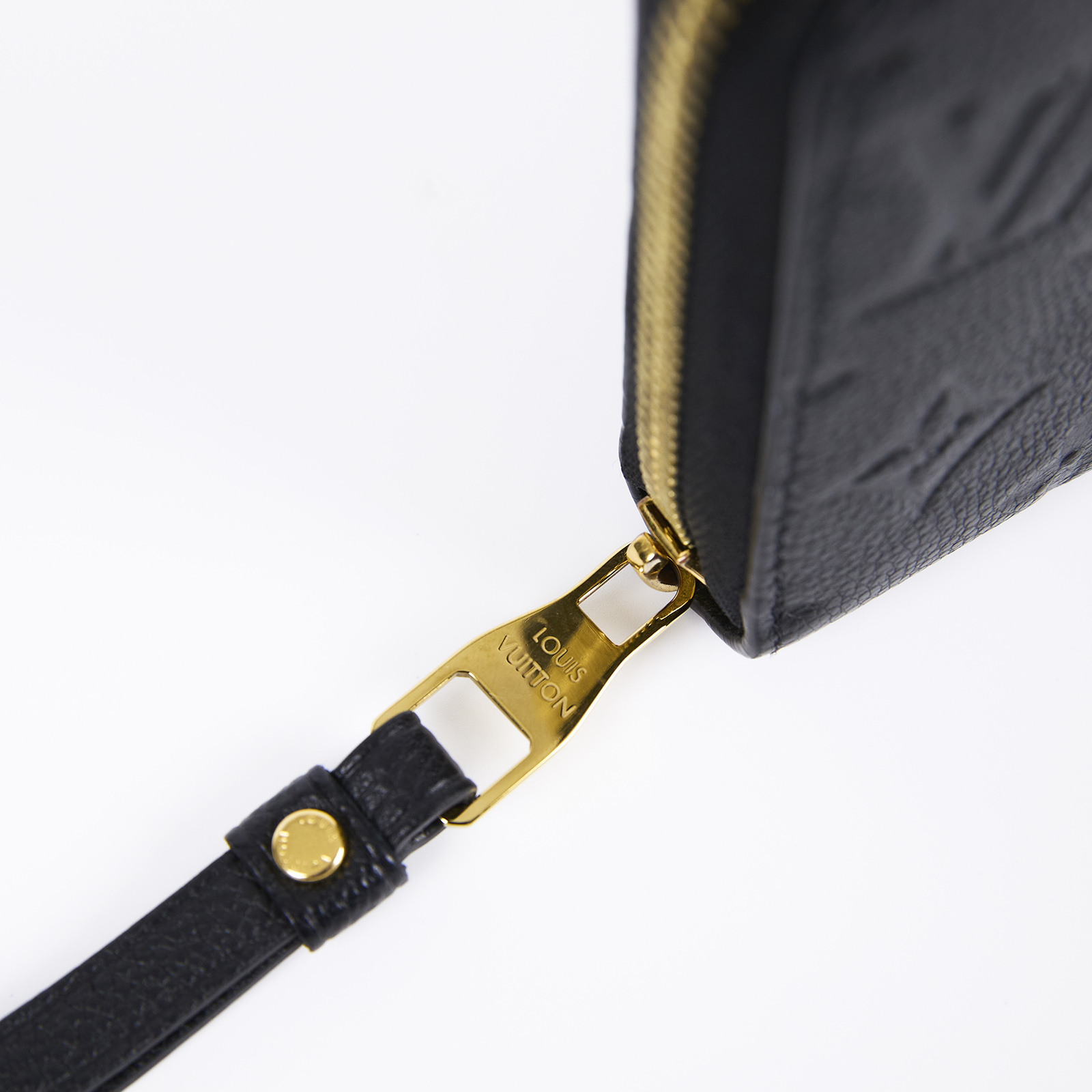路易威登 LOUIS VUITTON 拉鏈錢包 壓花牛皮 黑色 M61864 晶片款 黑原花壓印拉鍊長夾 無附屬品