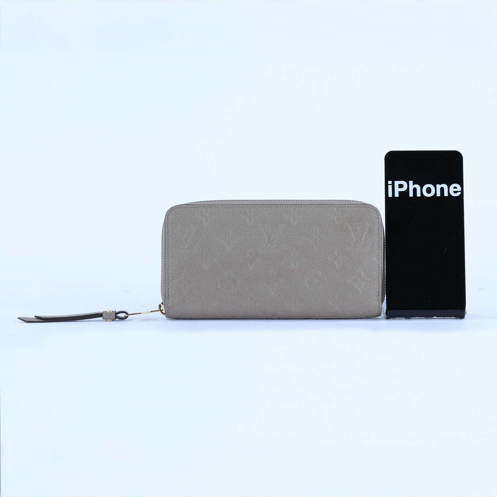 路易威登 LOUIS VUITTON 拉鏈錢包 壓花牛皮 米色 M69034 晶片款  原廠盒子/DUSt BAG/影印購買證明