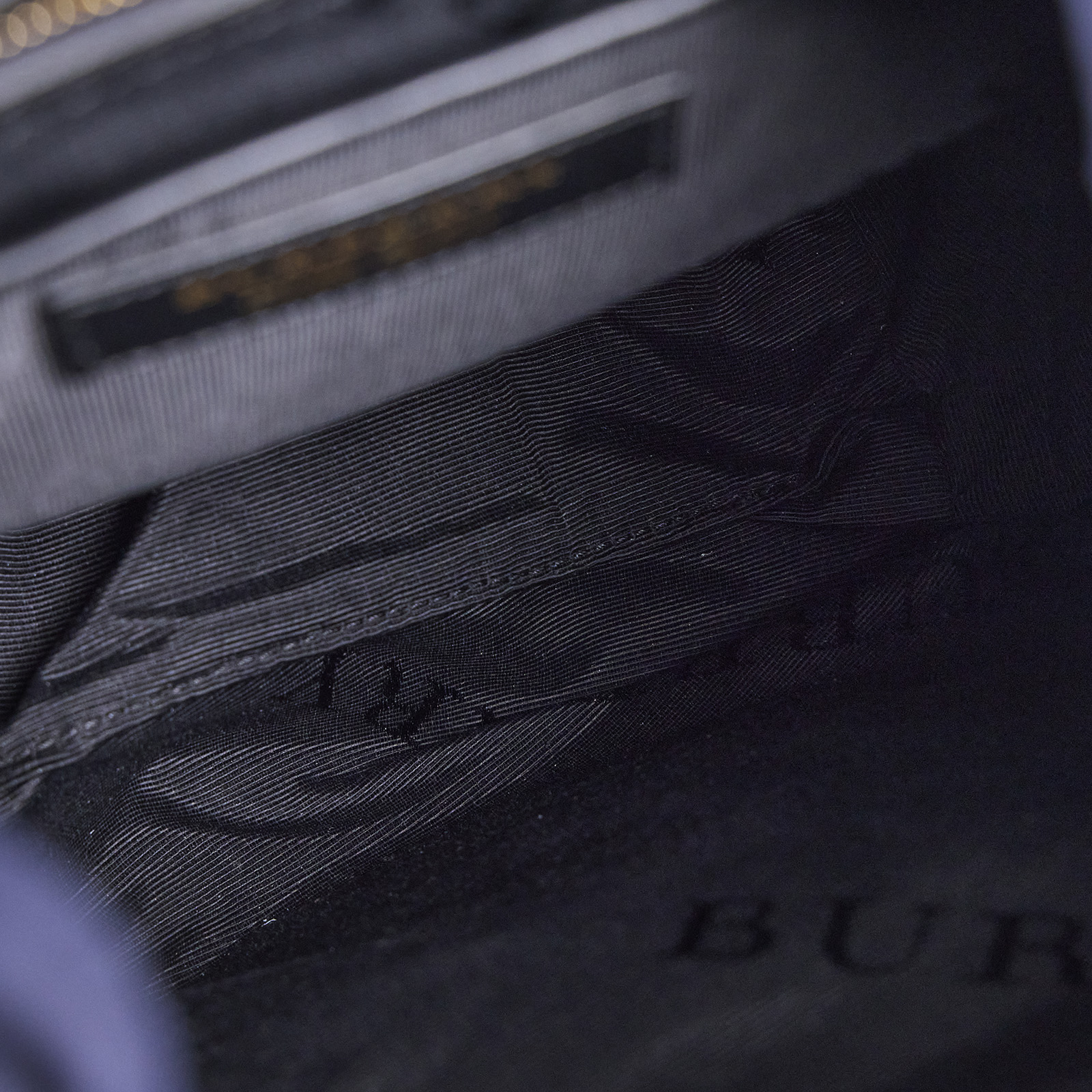 博柏利 BURBERRY The Rucksack 尼龍 後背包 40166241 深藍尼龍後背包 防塵袋