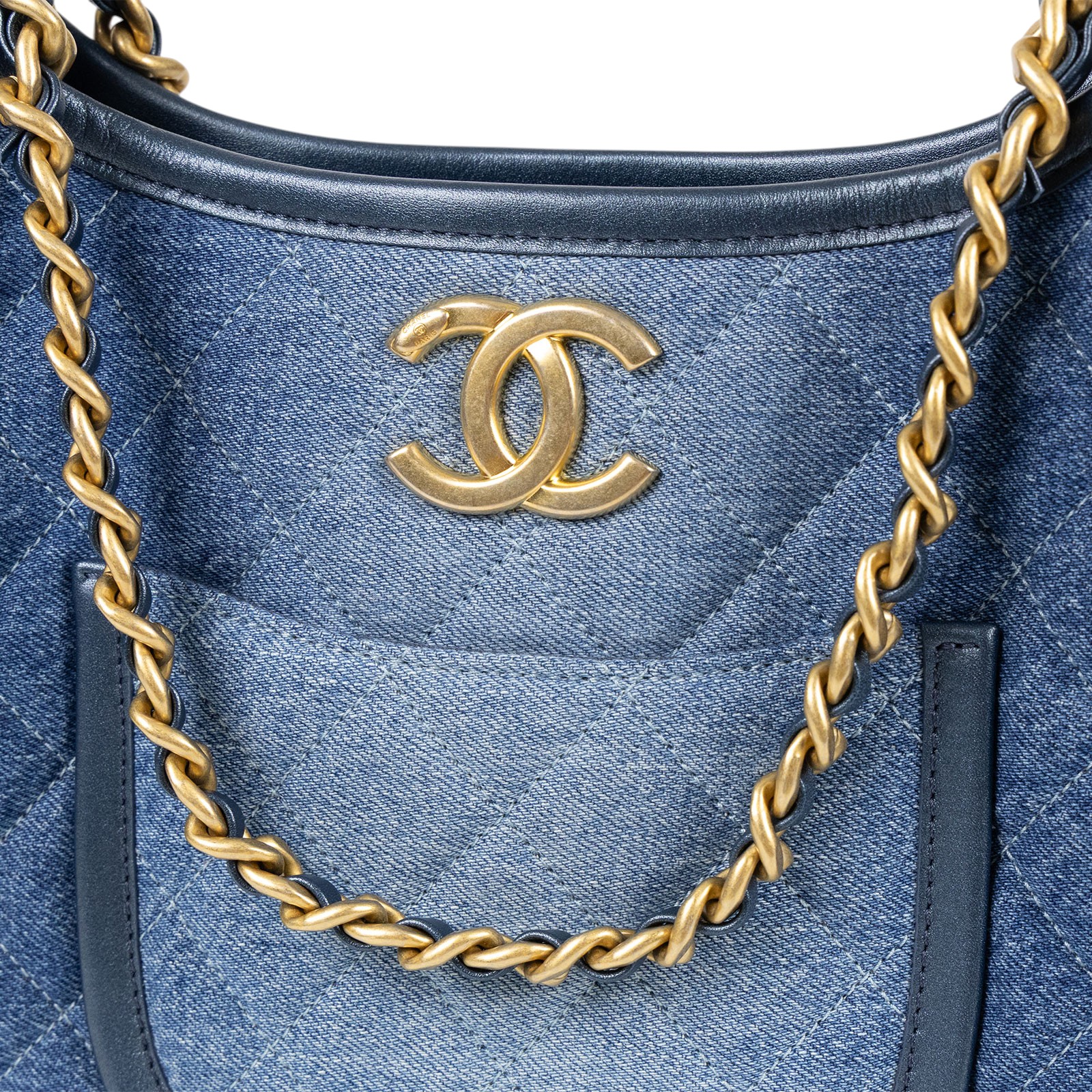 香奈兒 CHANEL 流浪包 Hobo Bag CC LOGO 斜背包 AS4532 晶片款 牛仔Hobo二用斜背包 防塵袋/保證卡