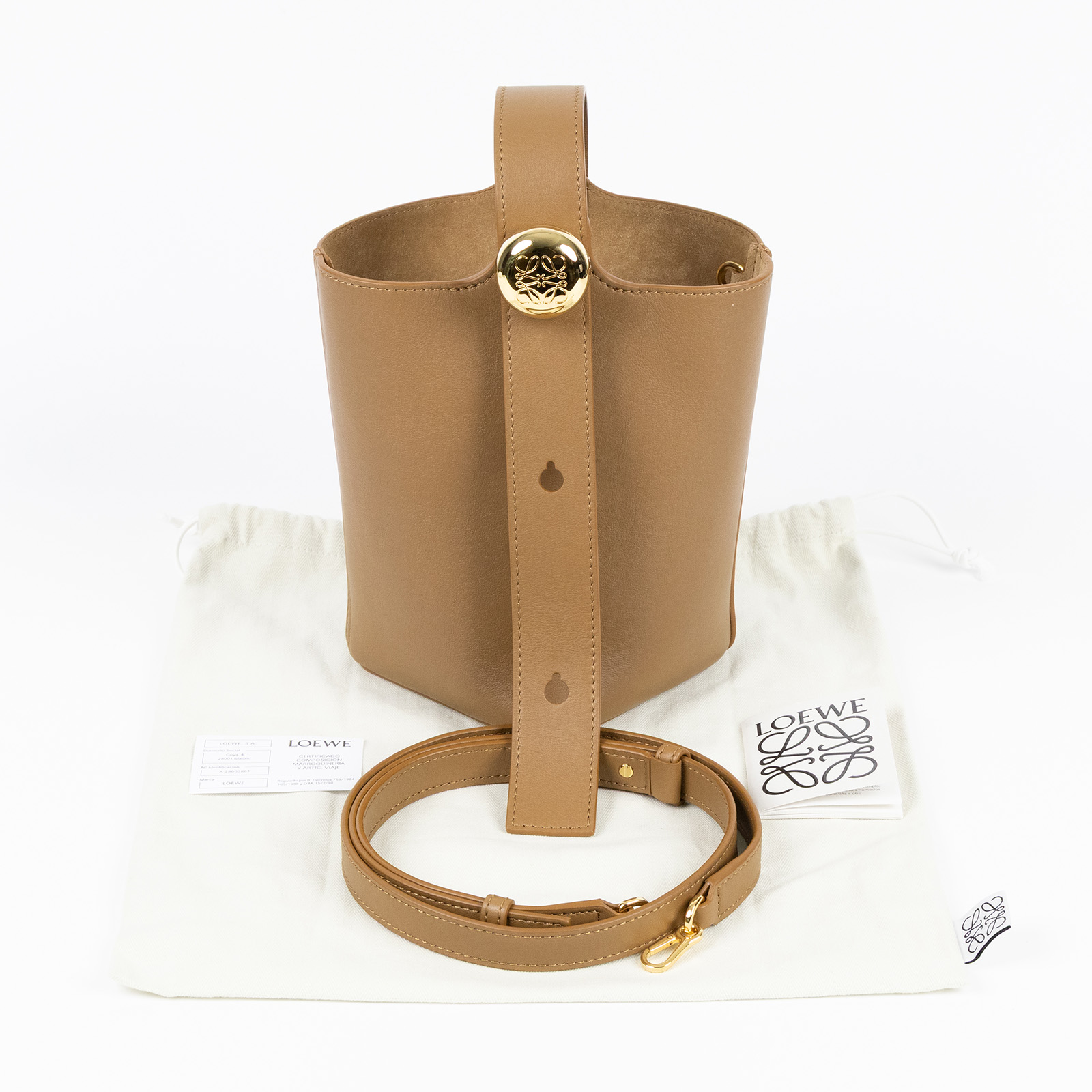 羅意威 LOEWE Mini Pebble Bucket bag 肩背 手提水桶包 AANBBBMX01 焦糖MINI PEBBLE 防塵袋/背帶