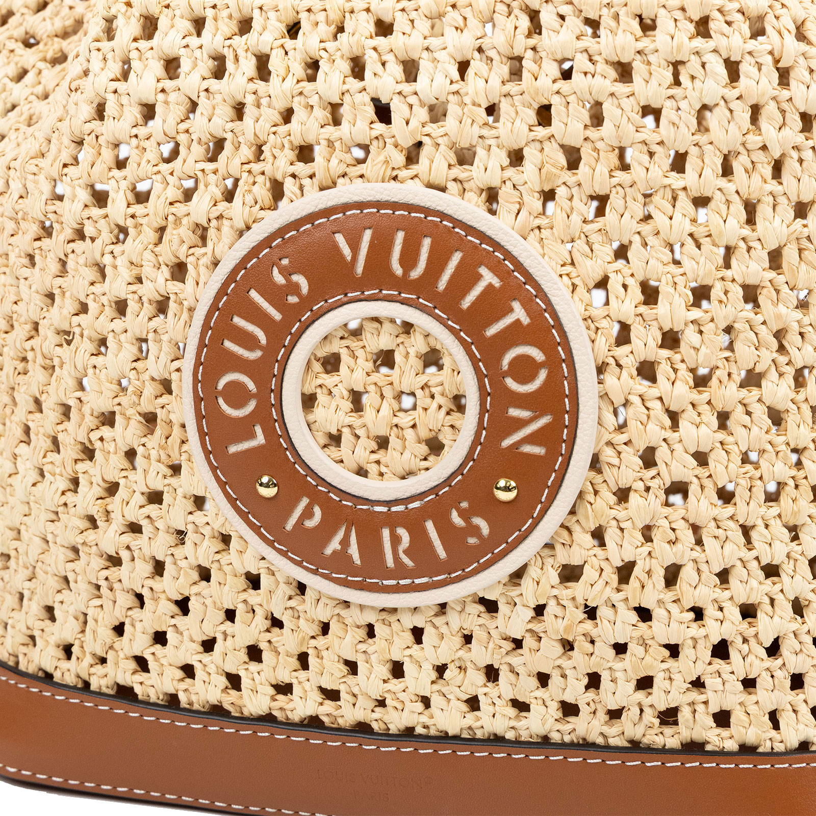 路易威登 LOUIS VUITTON Néonoé BB 拉菲草 束口水桶包 M24722 晶片款 棕 Noe BB天然拉菲草束口斜背水桶包 原廠盒子/防塵袋