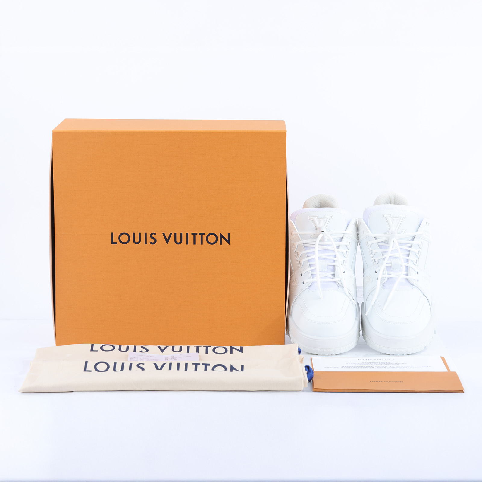 路易威登 LOUIS VUITTON LV Trainer Snow 運動鞋 白色 1ADEV6 白Trainer Snow 運動鞋 原廠盒子/防塵袋