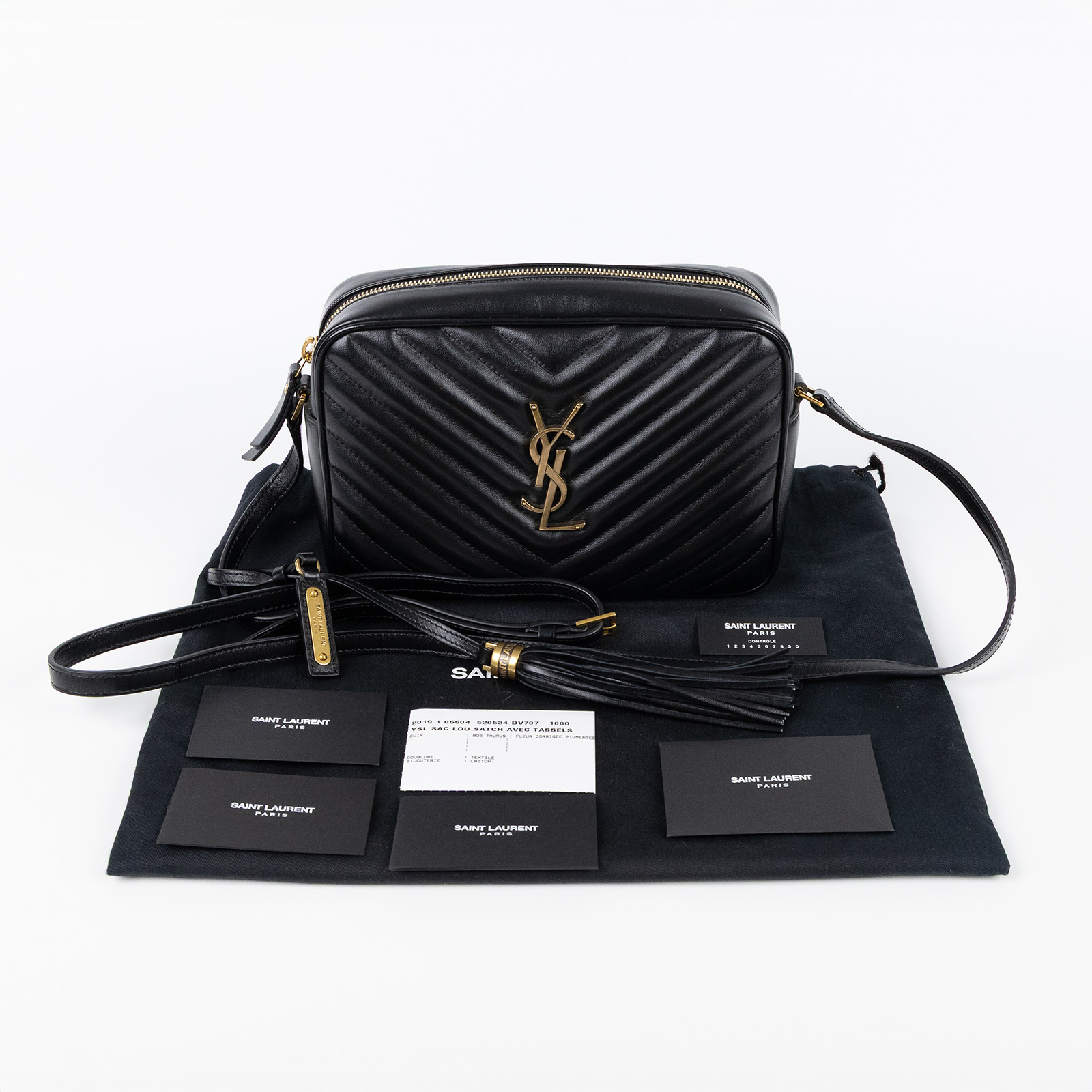 聖羅蘭 YSL SAINT LAURENT Monogram V字紋 流蘇 斜背包 520534DV707 黑流蘇相機包 防塵袋/保證卡