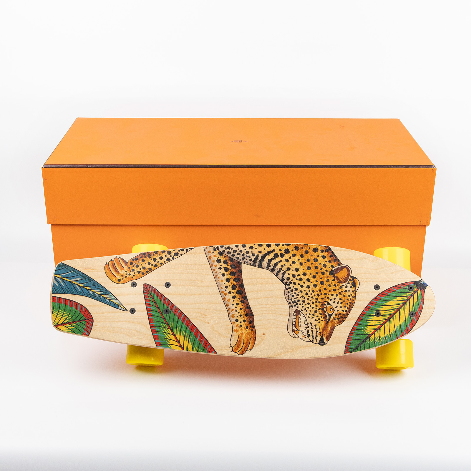 愛馬仕 Hermes 長板滑板   豹樹葉滑板 原廠盒子