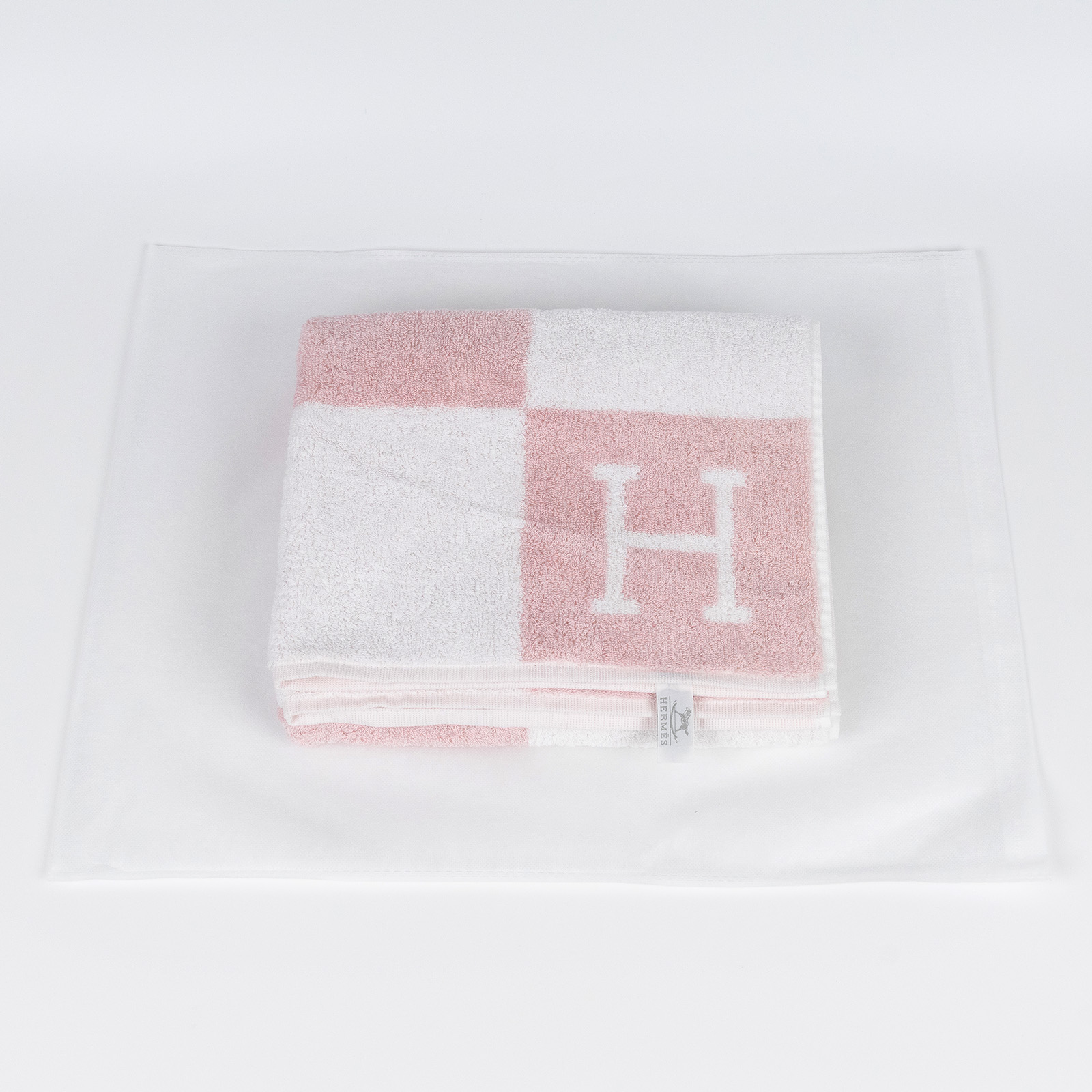 愛馬仕 Hermes Avalon 毛巾 丁香粉 H102193Mv02 粉中浴巾1 無附屬品