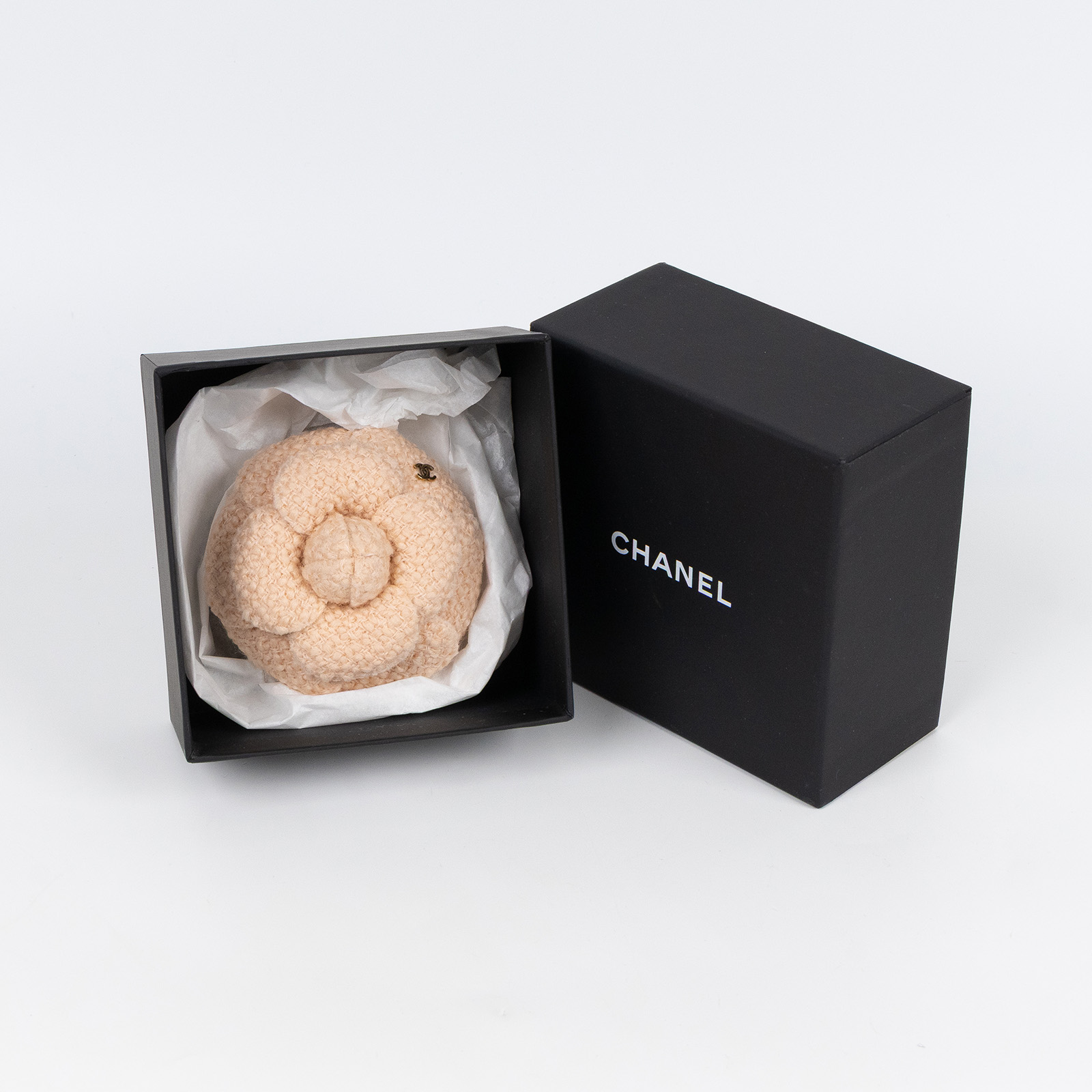 香奈兒 CHANEL 山茶花 胸針 飾品 24A 毛尼山茶花胸針 原廠盒子