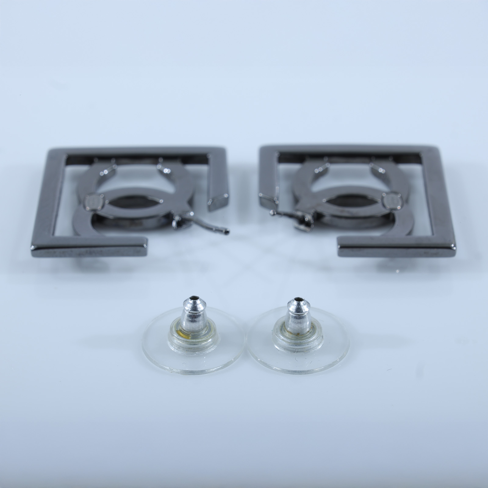 香奈兒 CHANEL 耳釘 A23 B 鍍黑方框雙C耳環 原廠盒子