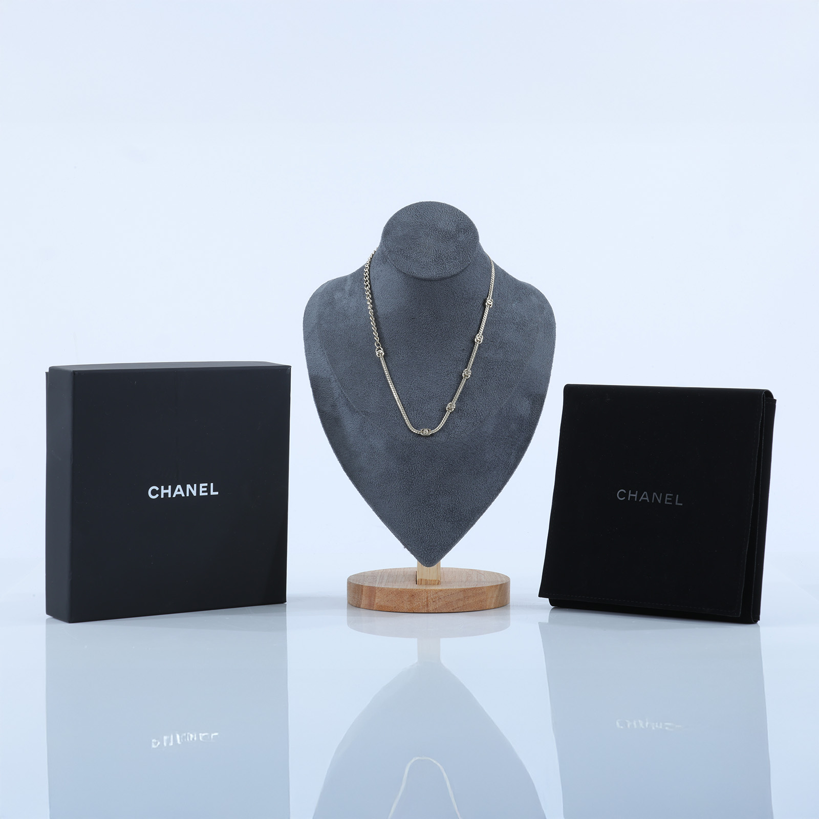 香奈兒 CHANEL 頸鍊 ABE254A24 B 淡金五花頸鍊 原廠盒子